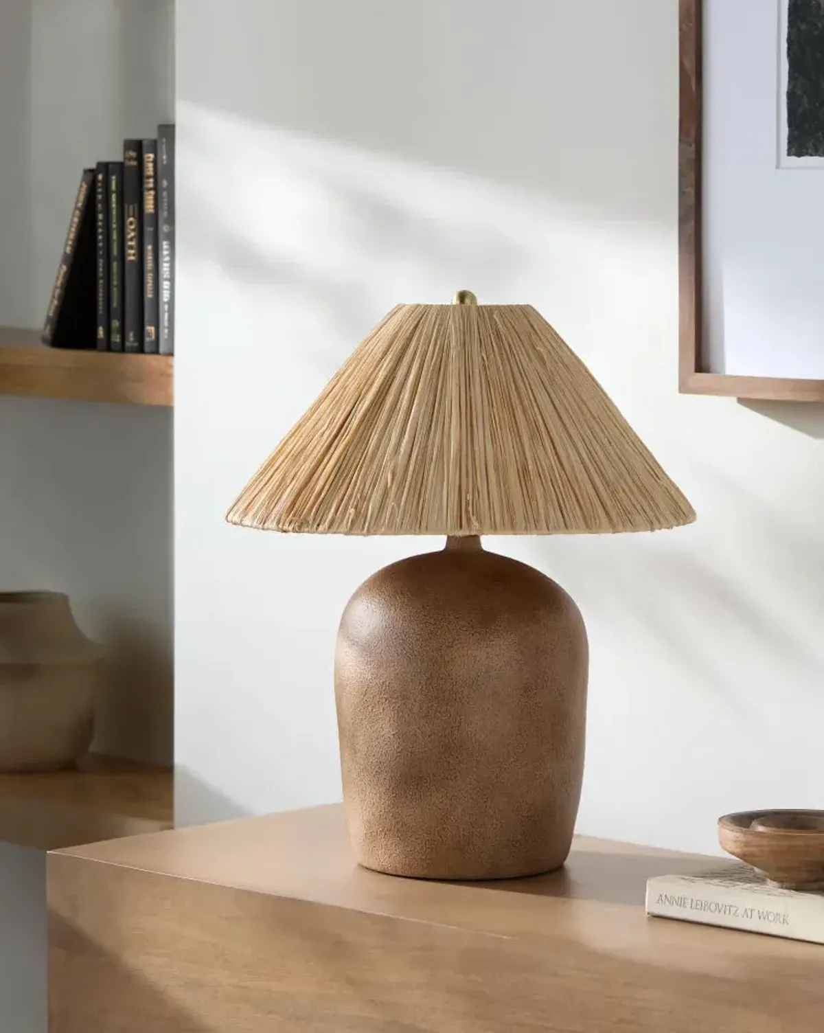 Otahu OTH-010 20"H x 17"W x 17"D Accent Table Lamp