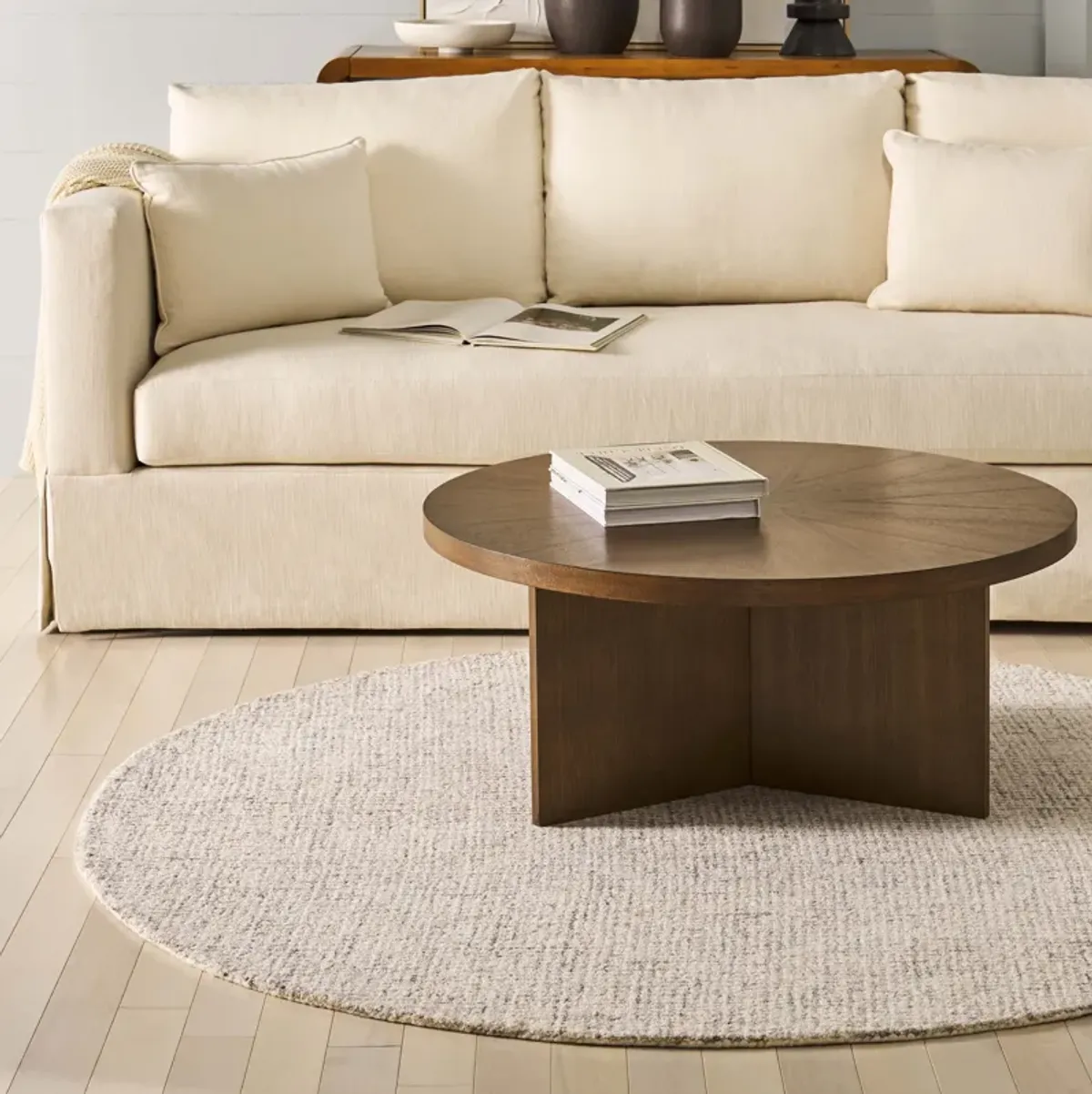 MARTHA STEWART Hand Tufted 6' x 6' Round area rug