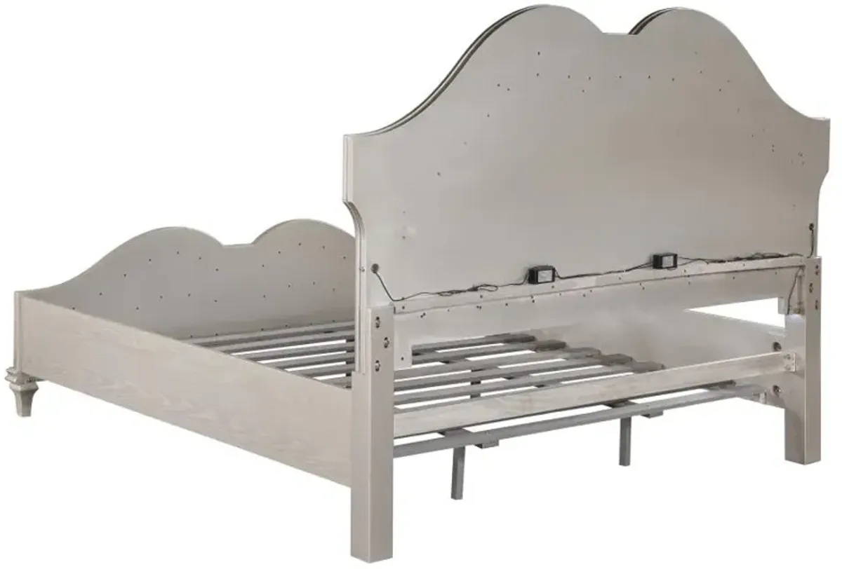 Evangeline Tufted Upholstered Platform Queen Bed Ivory and Silver Oak