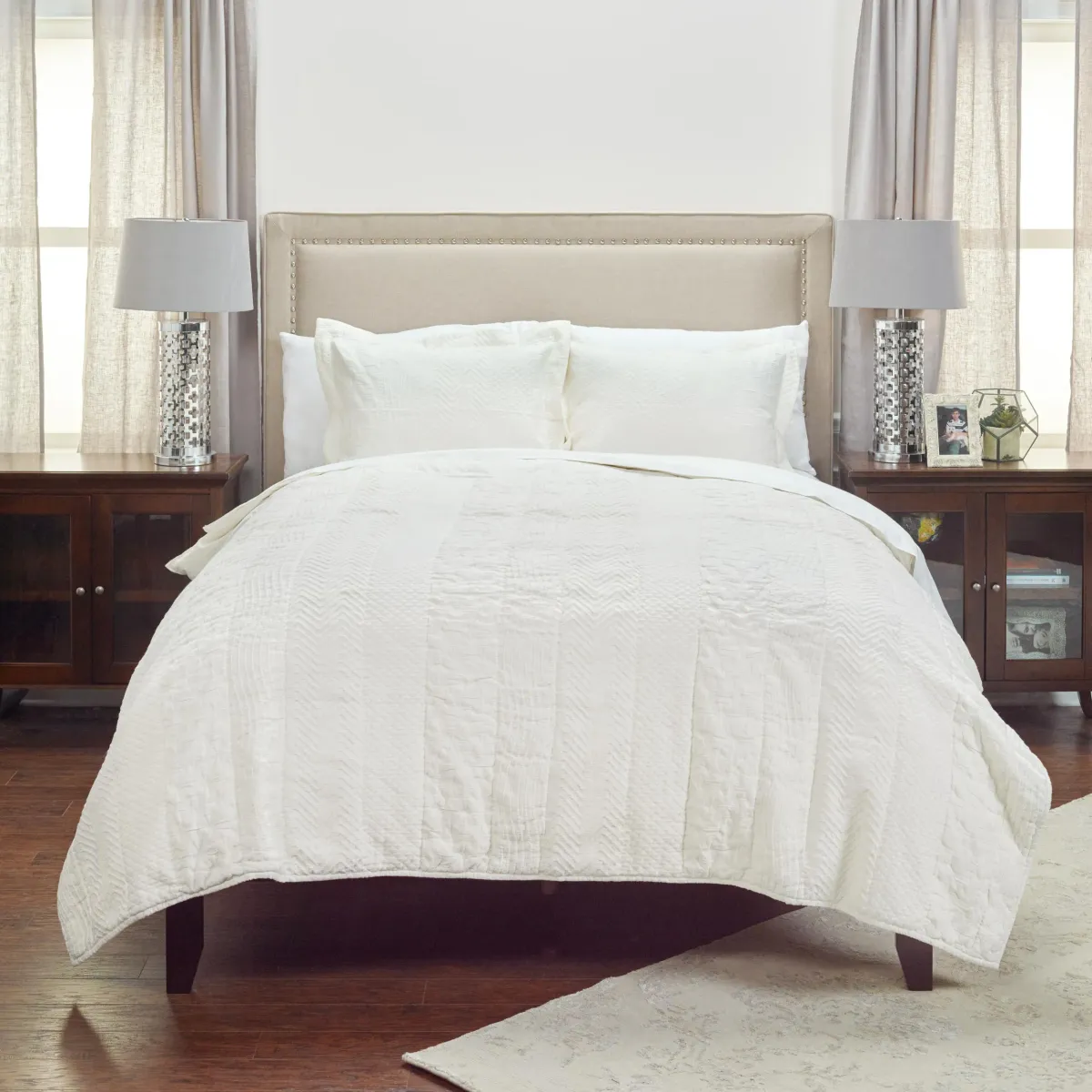 Camilla Matelasse King Solid Texture Ivory  Quilt