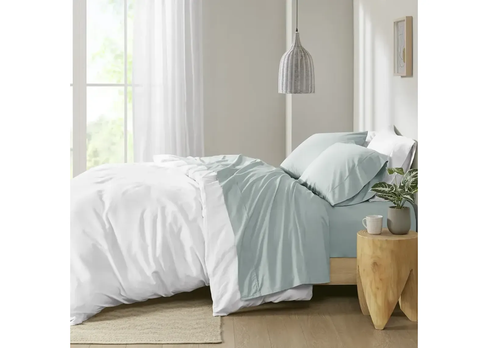 Madison Park Peached Percale Aqua 200 Thread Count Relaxed Cotton Percale Sheet Set