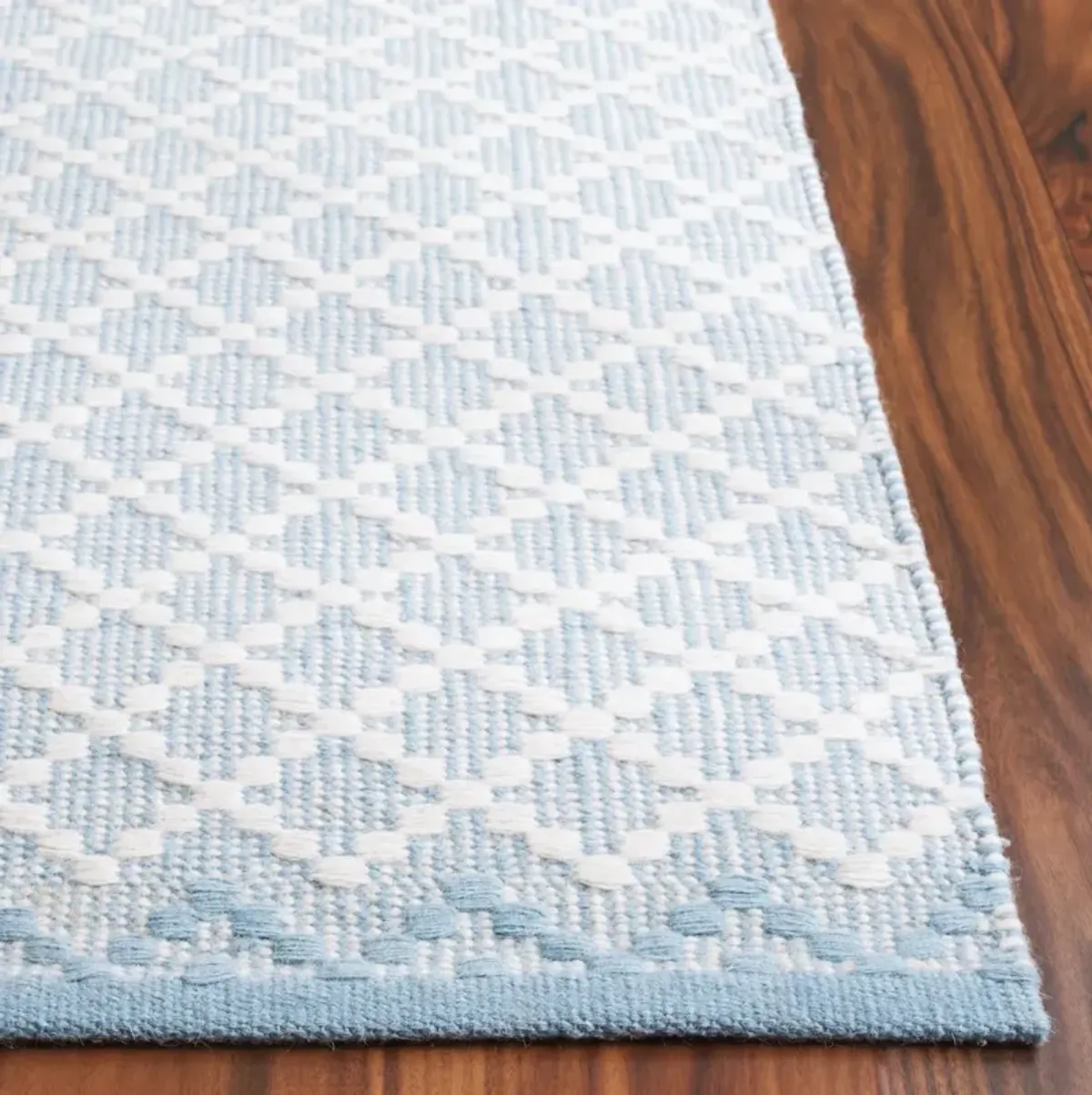 VERMONT 908 LIGHT BLUE  2'-3' x 9' Runner Rug