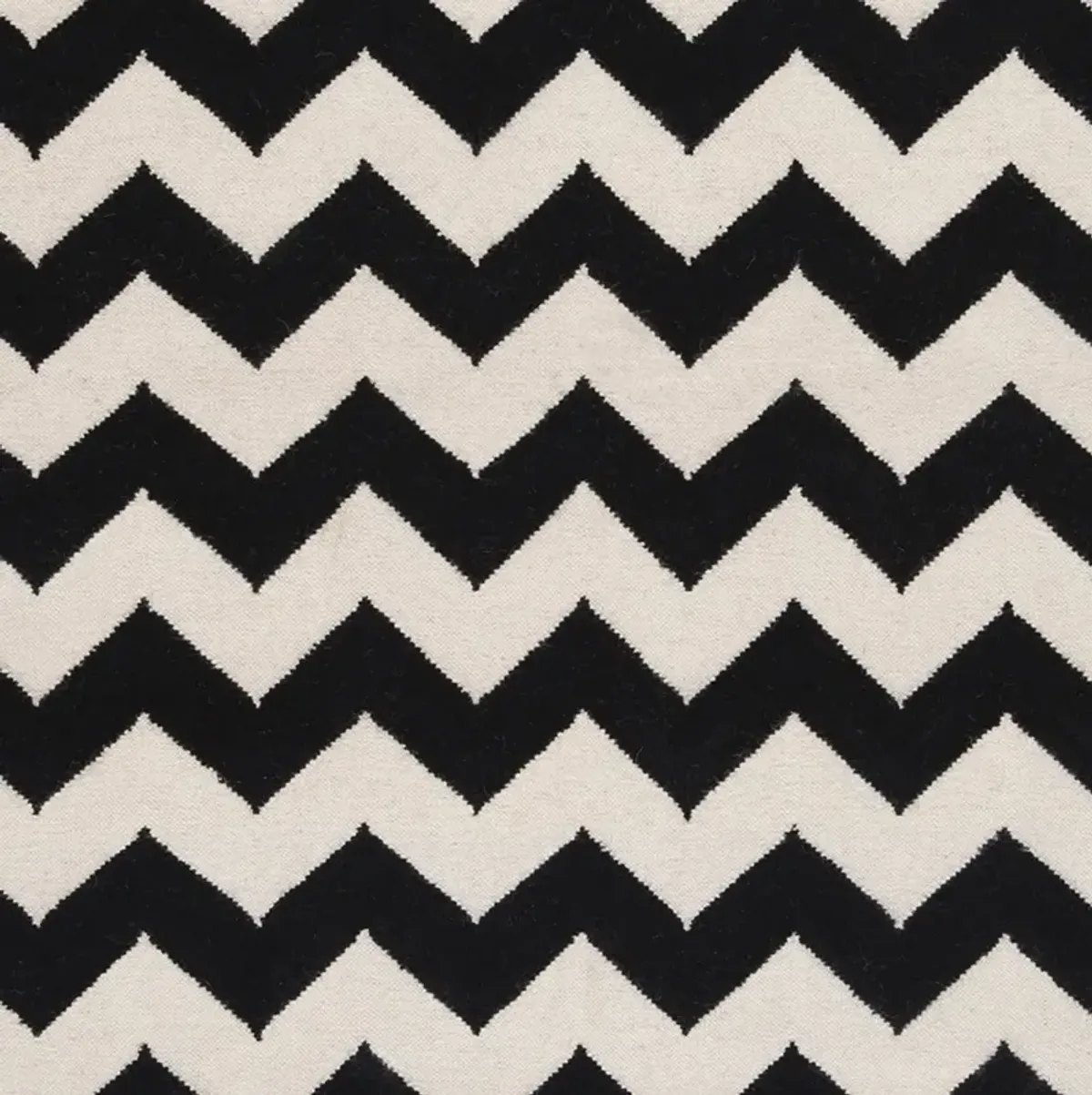 Frontier FT-238 2'6" x 8' Hand Made Rug