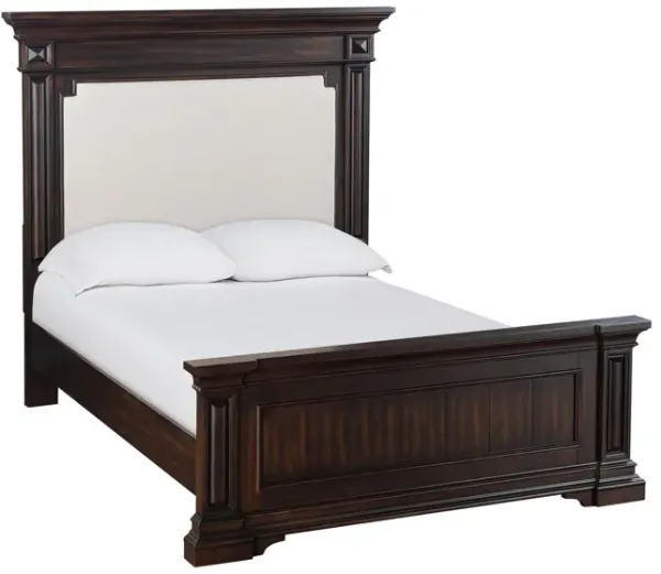 Stamford Queen Upholstered Bed