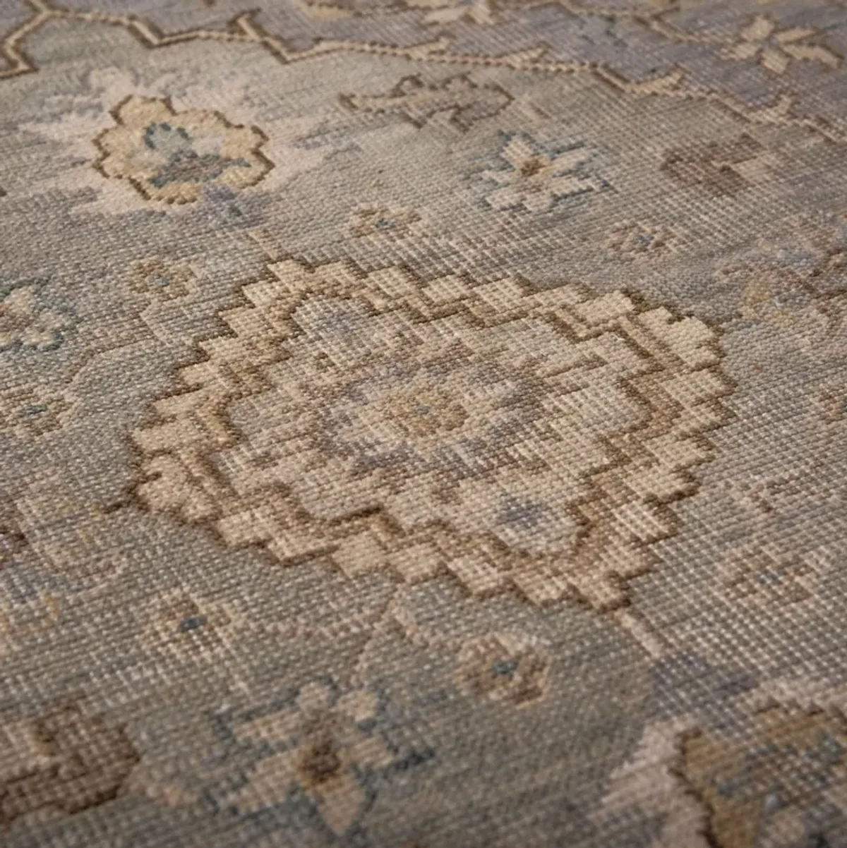 Tuscany Hand Knotted  Cut pile 2' x 3'  Rug