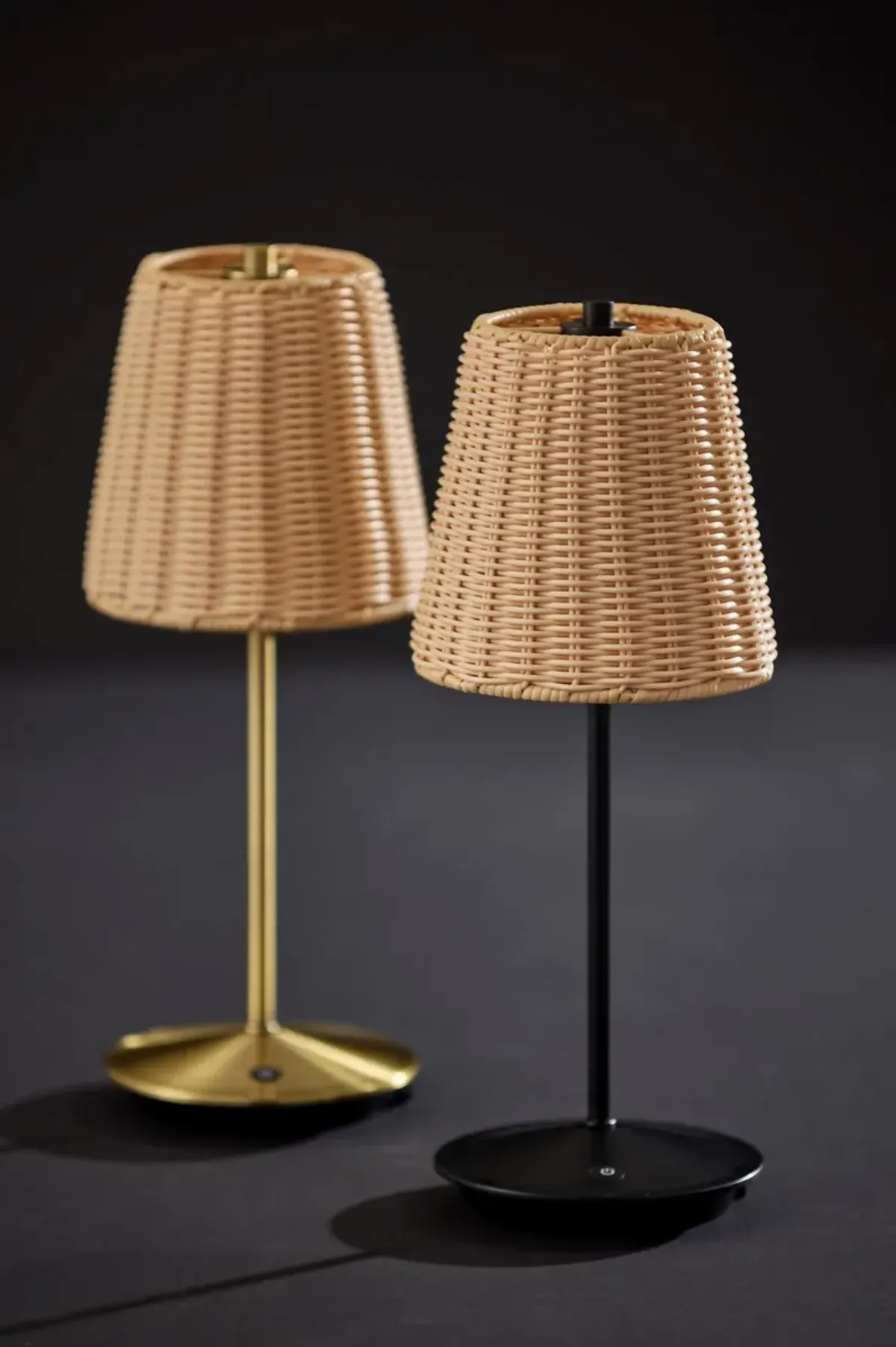 Andy LED Cordles Table Lamp