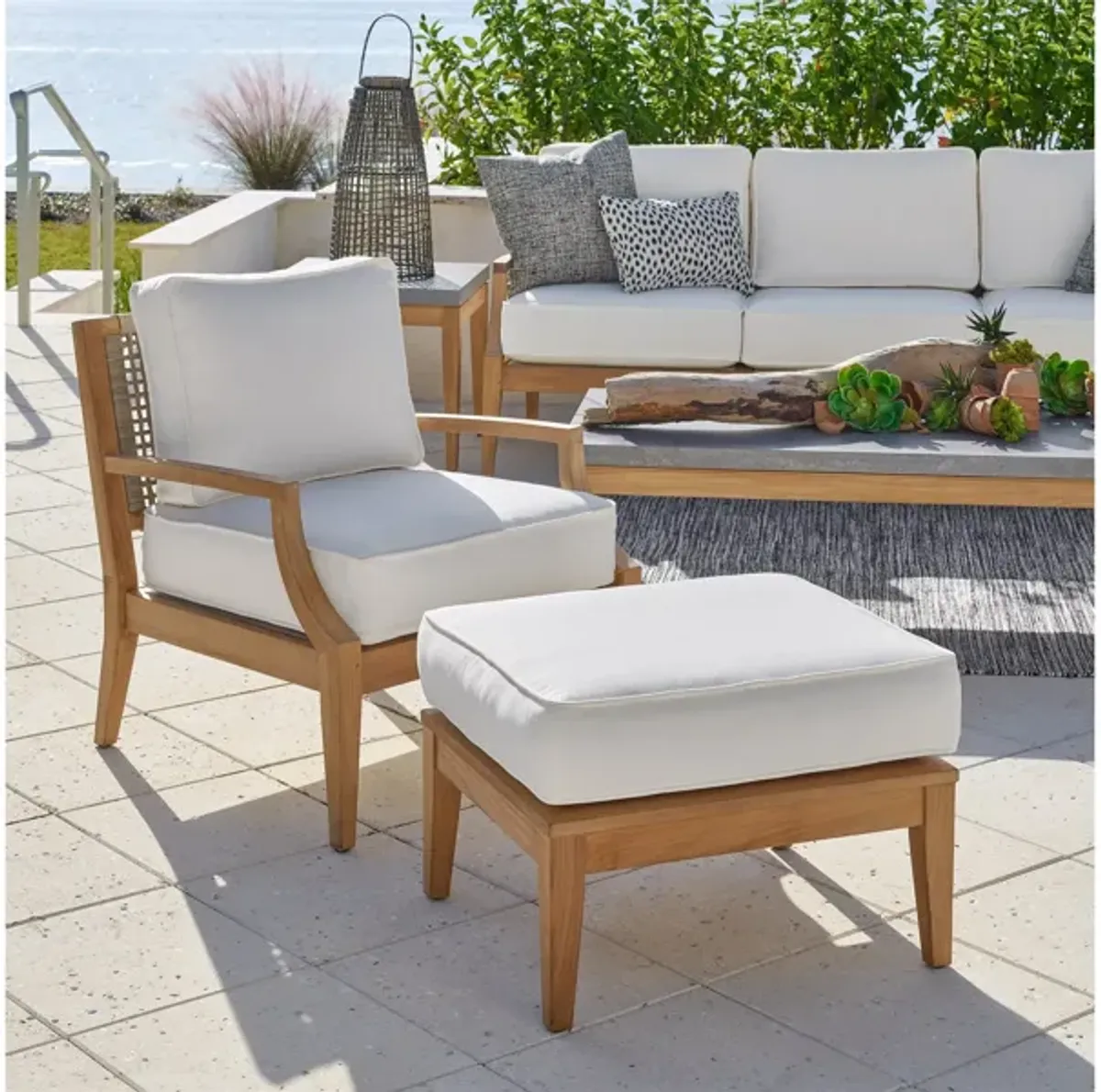 Chesapeake Outdoor Ottoman