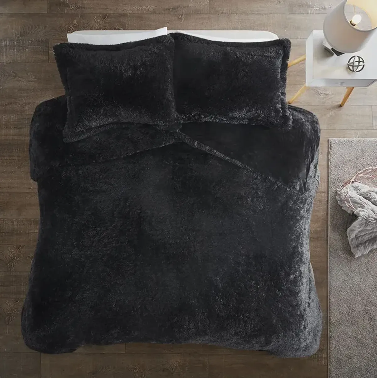 Intelligent Design Malea Black Shaggy Fur Duvet Cover Set