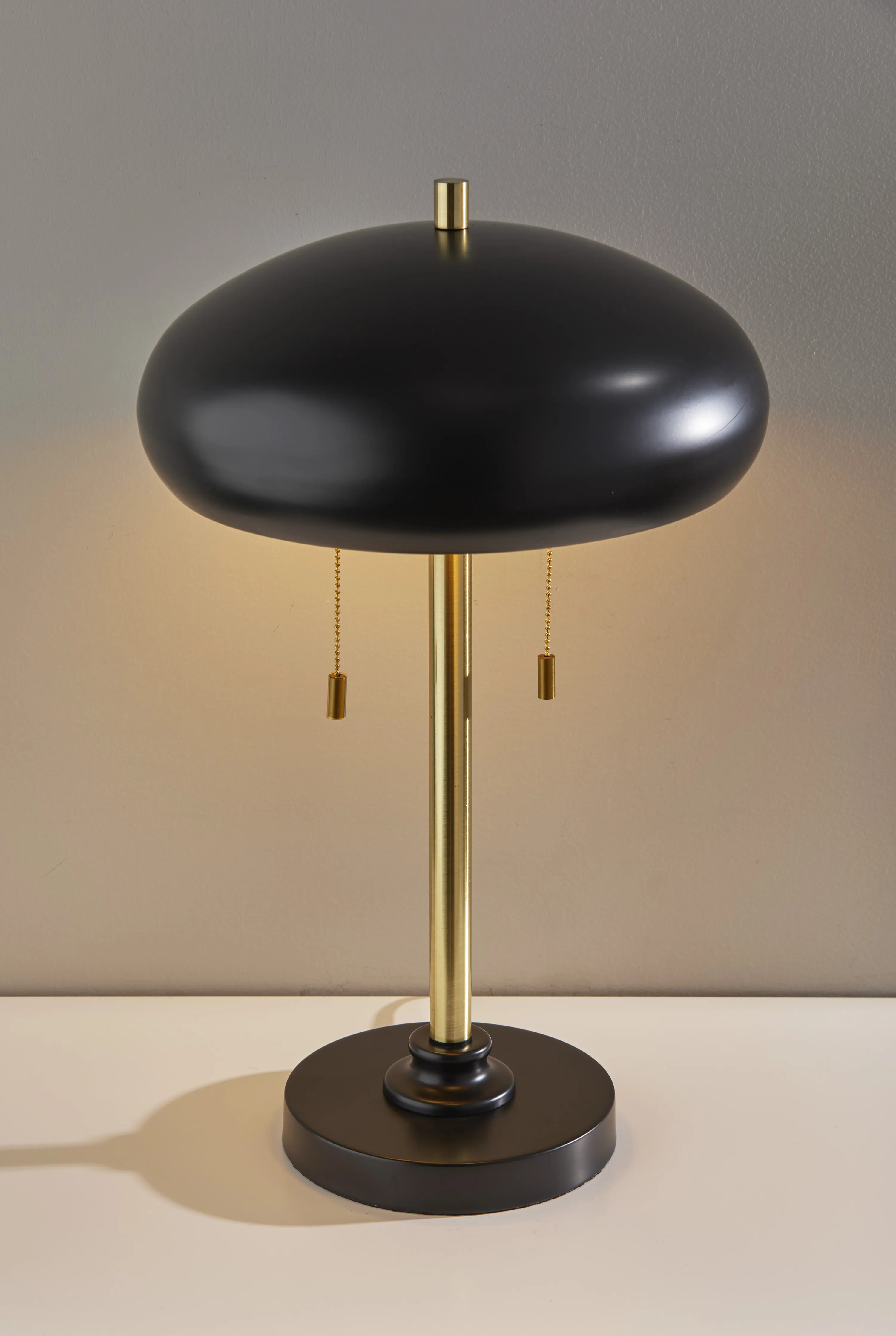 Cap Table Lamp