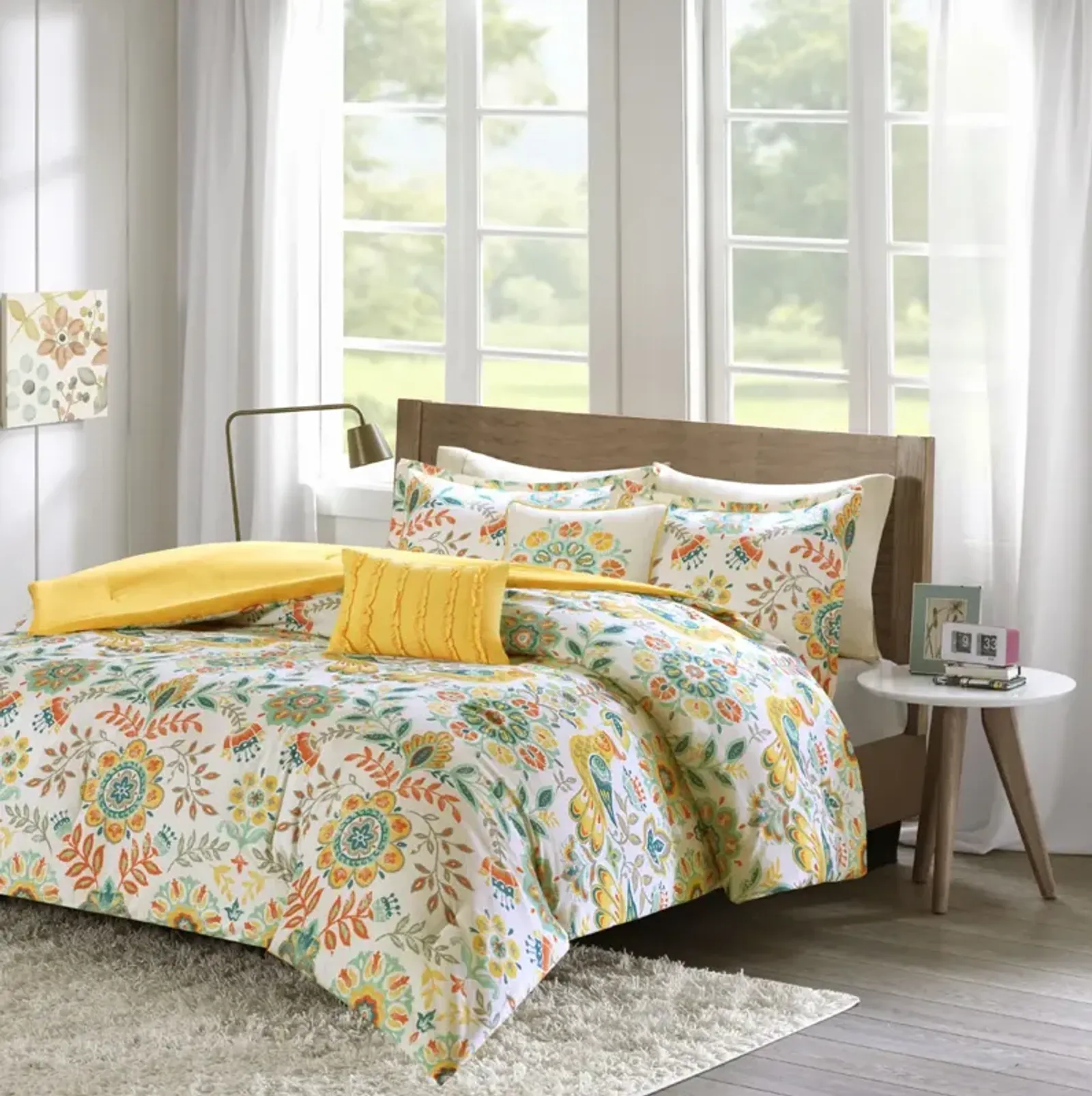 Intelligent Design Nina Multi Comforter Set