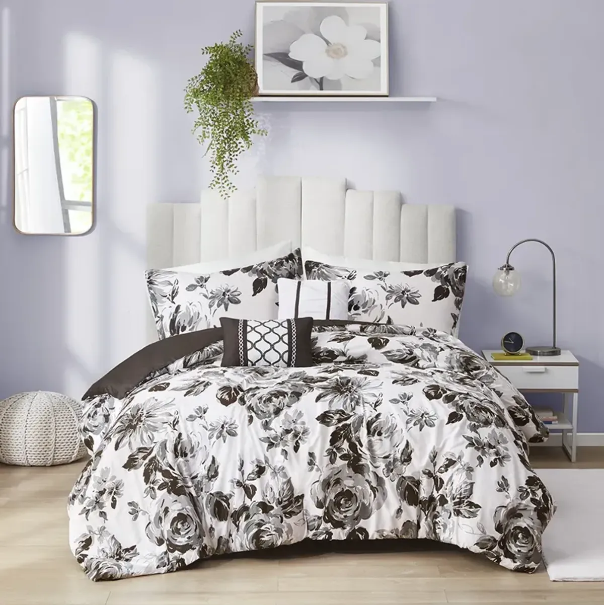 Intelligent Design Dorsey Black/White Floral Print Duvet Cover Set