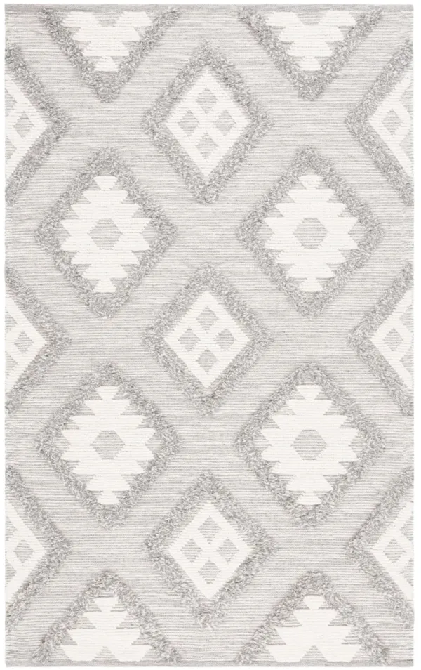 NATURA Hand Woven 5' x 8' area rug