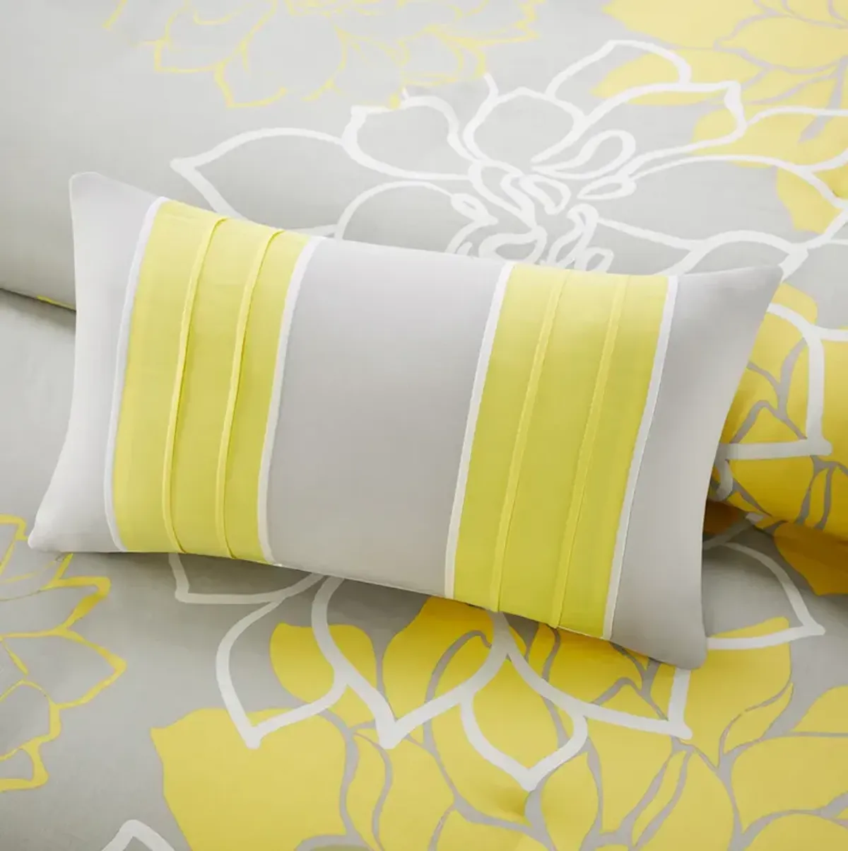 Madison Park Lola Yellow 6 Piece Printed Duvet Cover Set