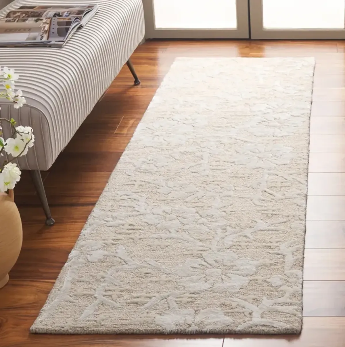 GLAMOUR 540 BEIGE  2'-3' x 8' Runner Rug