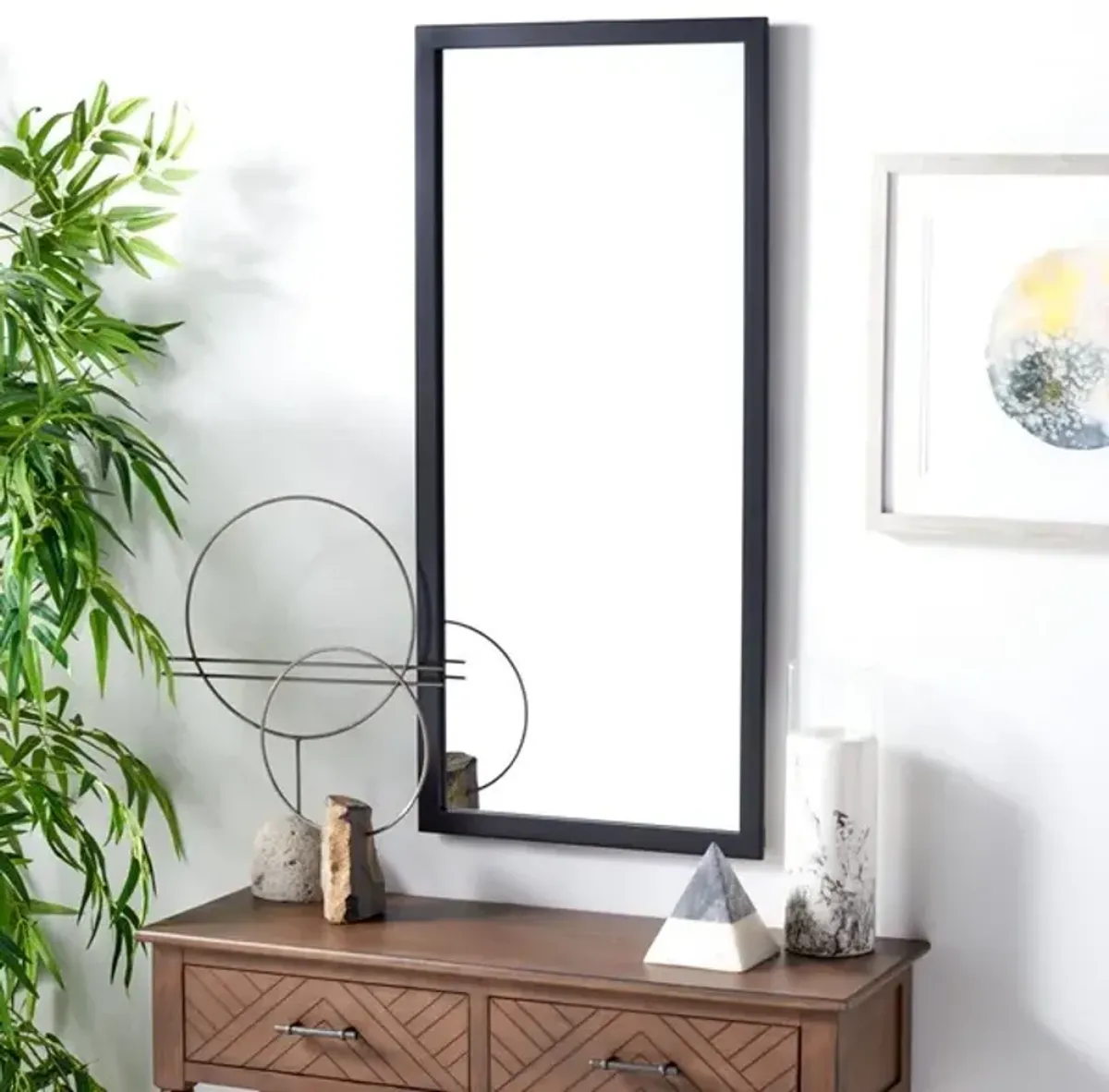 PRAVINA MIRROR