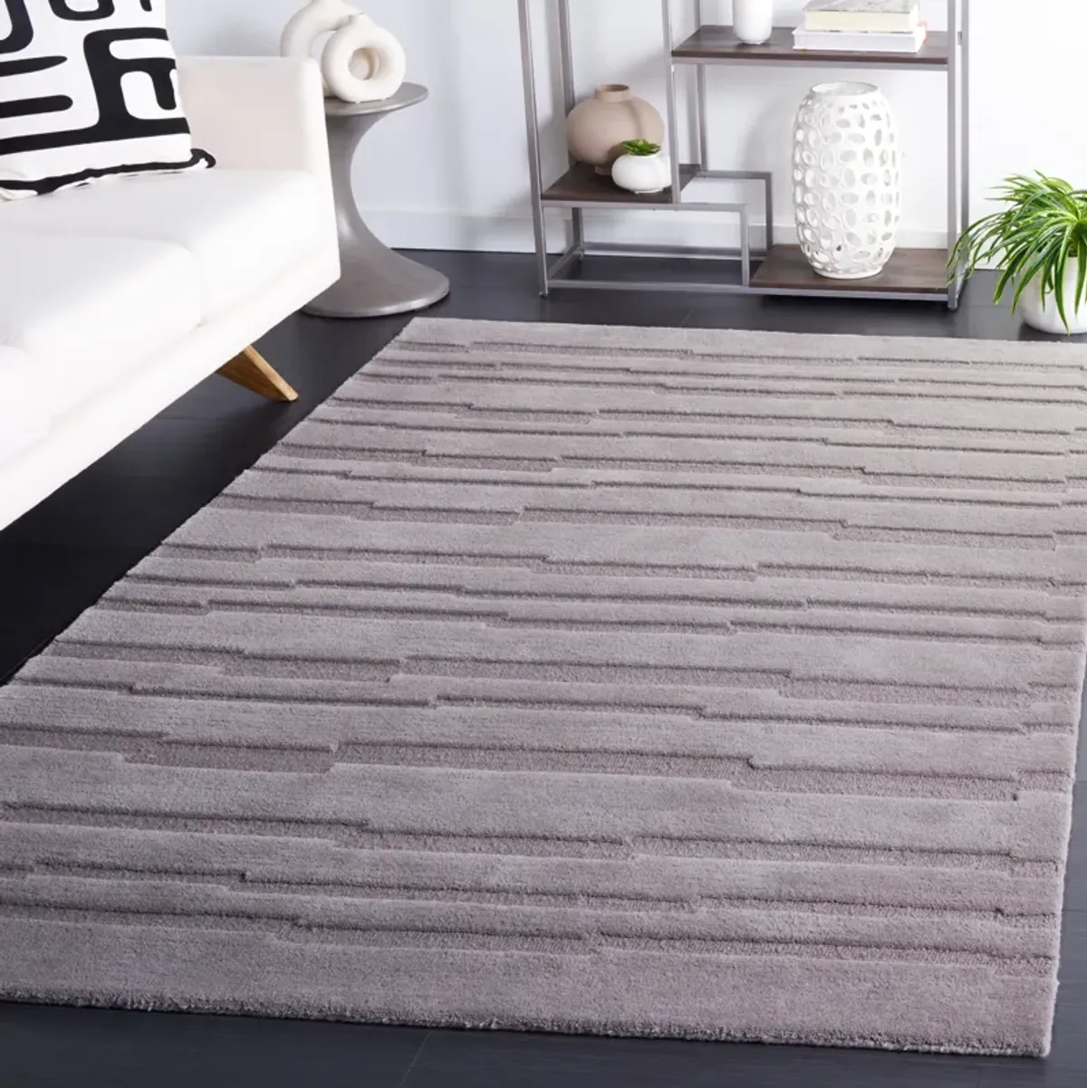 CHATHAM Hand Tufted 6' x 9' area rug
