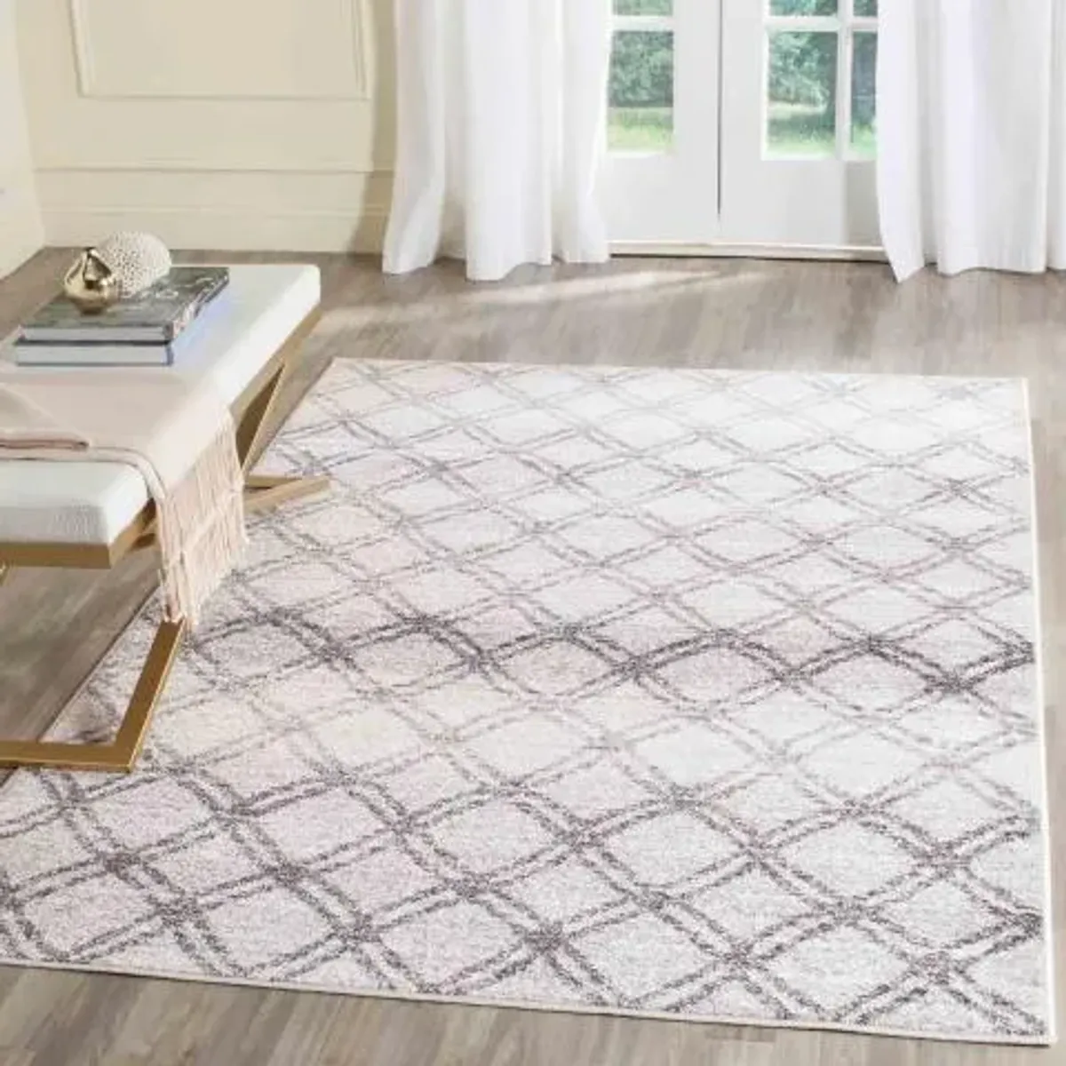 Adirondack Contemporary Silver / Charcoal 2'-6" X 4' Powerloomed Rug