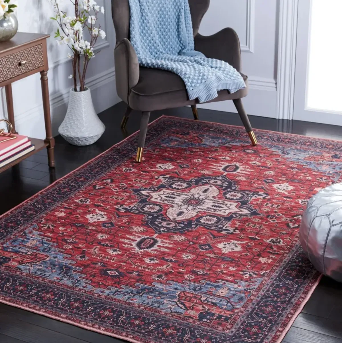 SERAPI 560 RED  6'-7' x 9' Medium Rectangle Rug