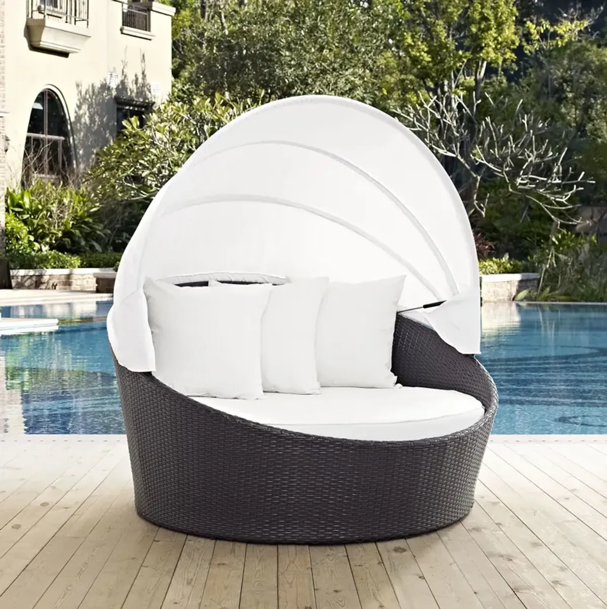 Convene Canopy Outdoor Daybed