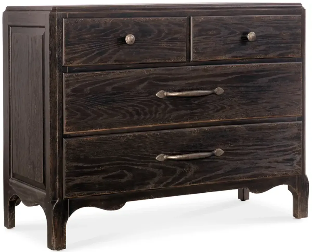 Americana Bachelor Chest