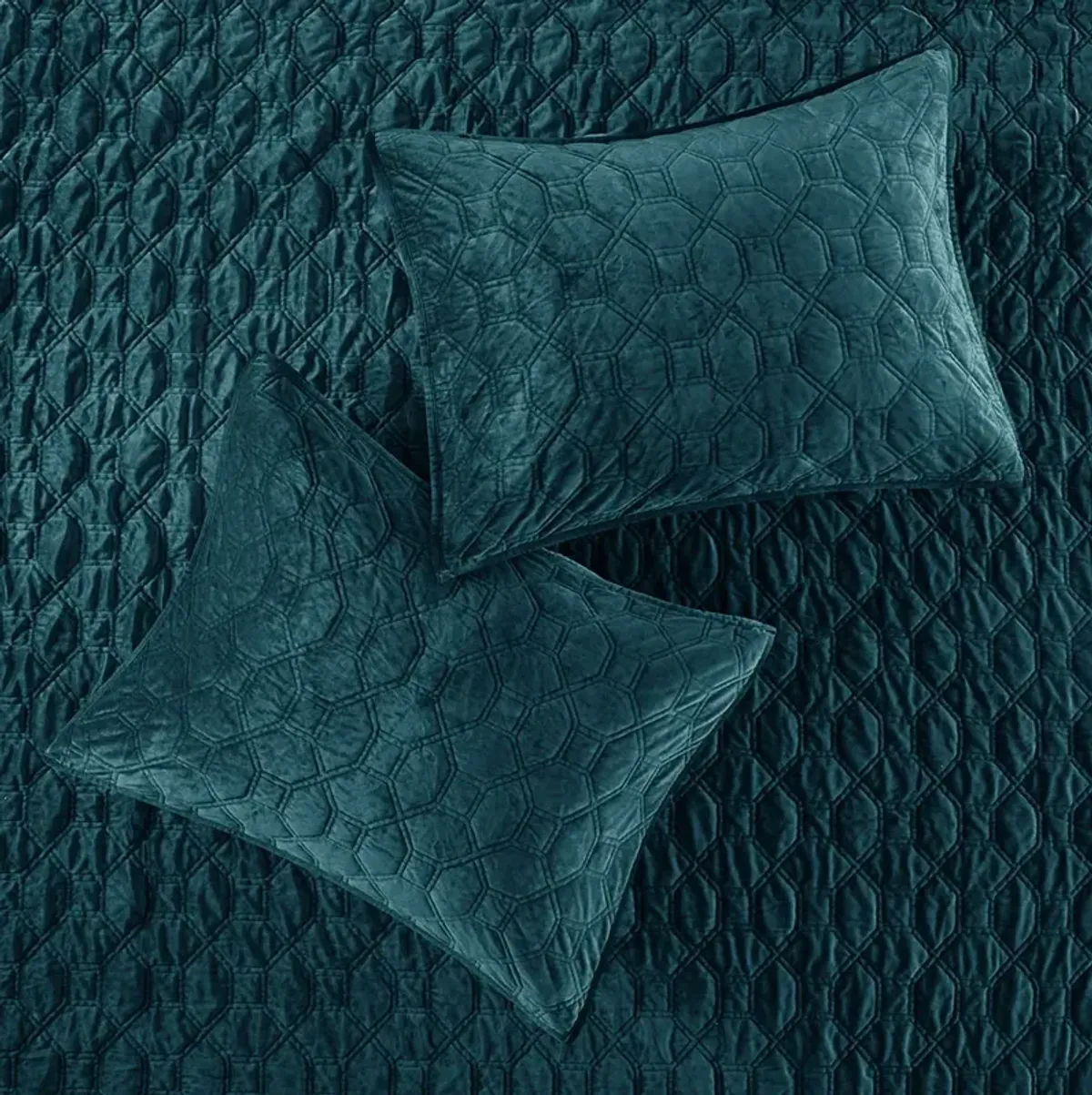 Madison Park Harper Teal 3 Piece Velvet Quilt Set