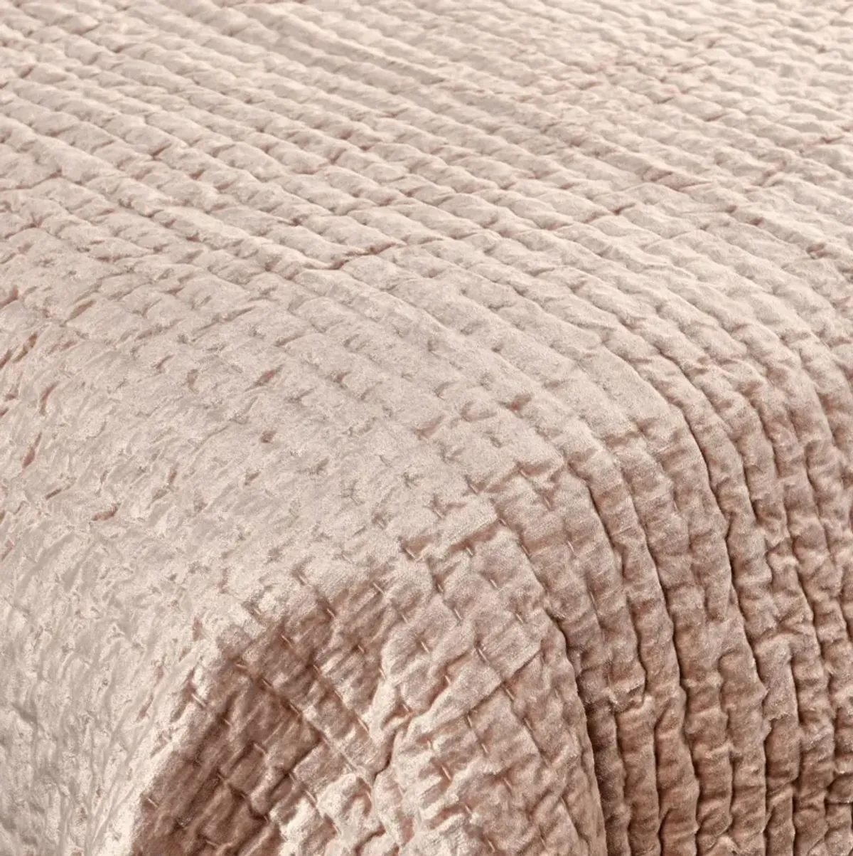 Dimitry 100% Rayon Velvet Bliss Pink Queen Quilt