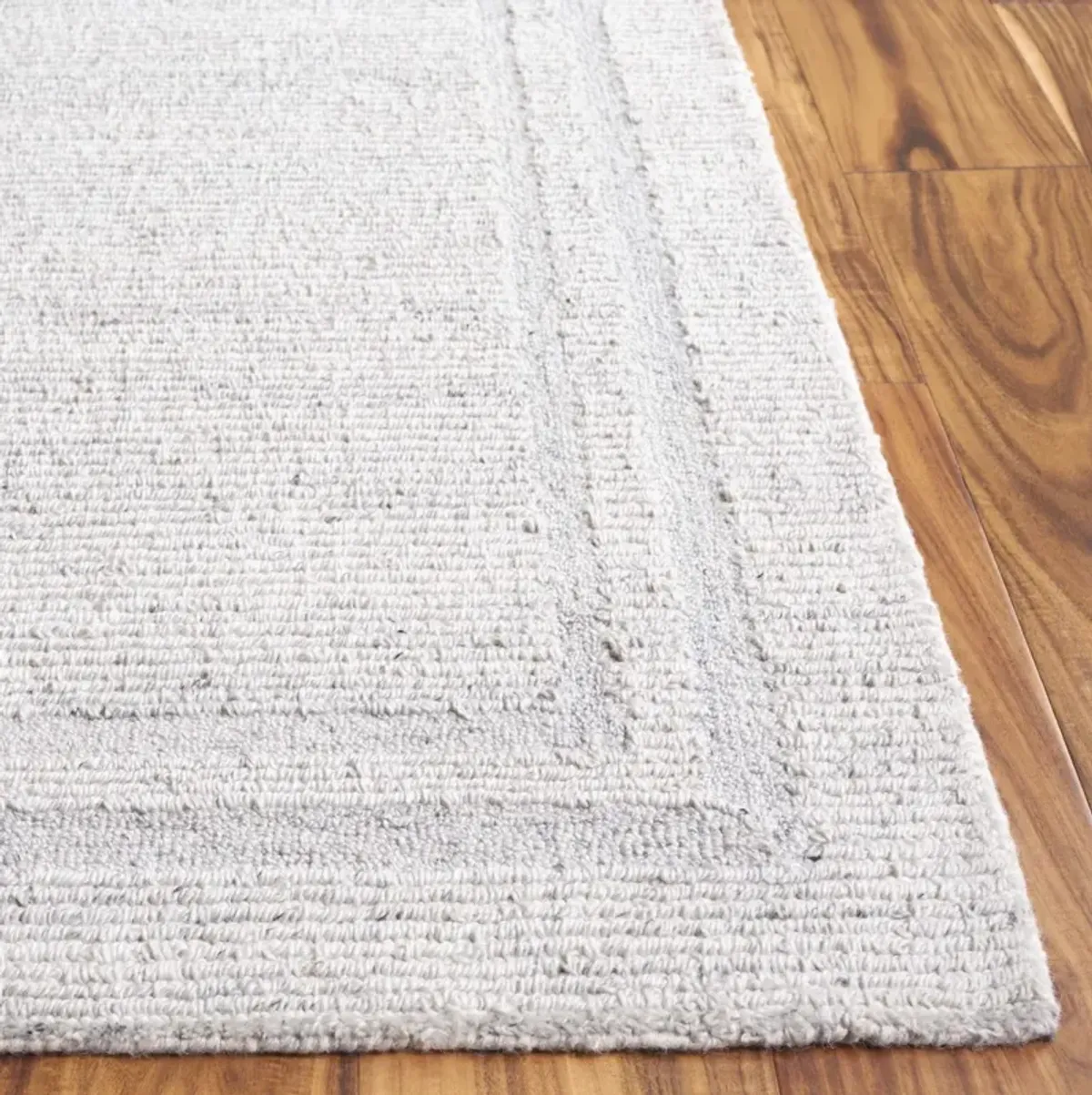 RENEWAL 211 SILVER 2'-3' x 8' Runner Rug