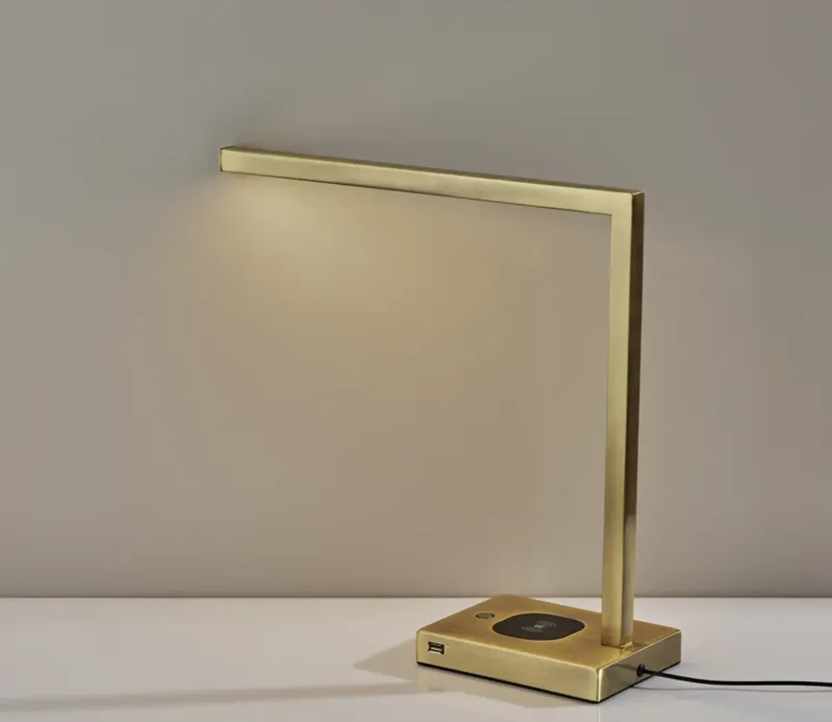 Aidan AdessoCharge LED Wireless Charging Desk Lamp