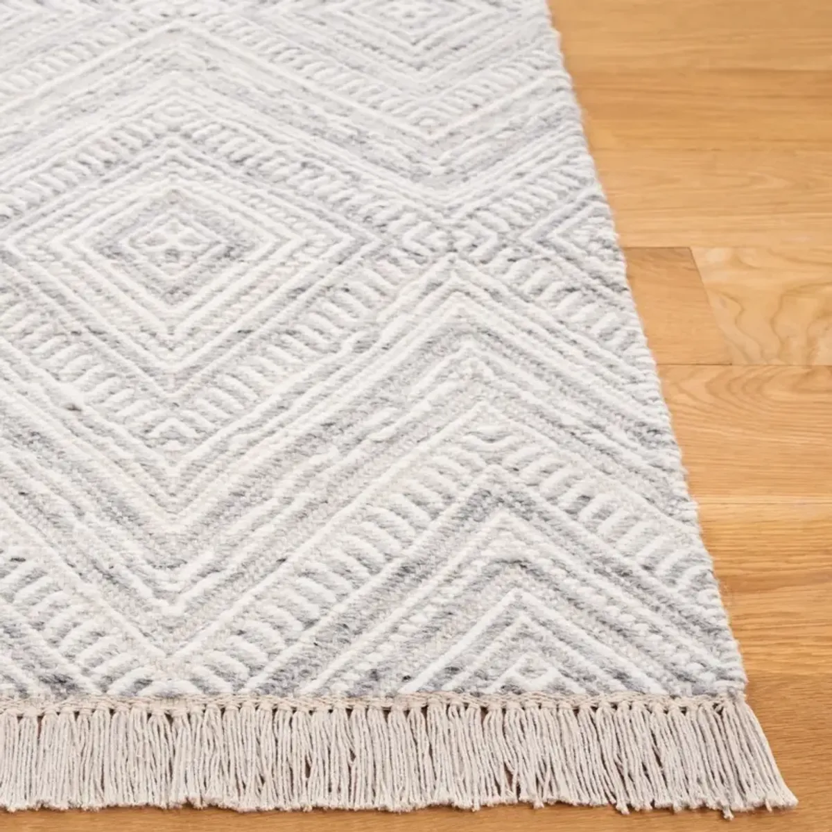 KILIM 767 LIGHT GREY  2'-3' x 8' Runner Rug