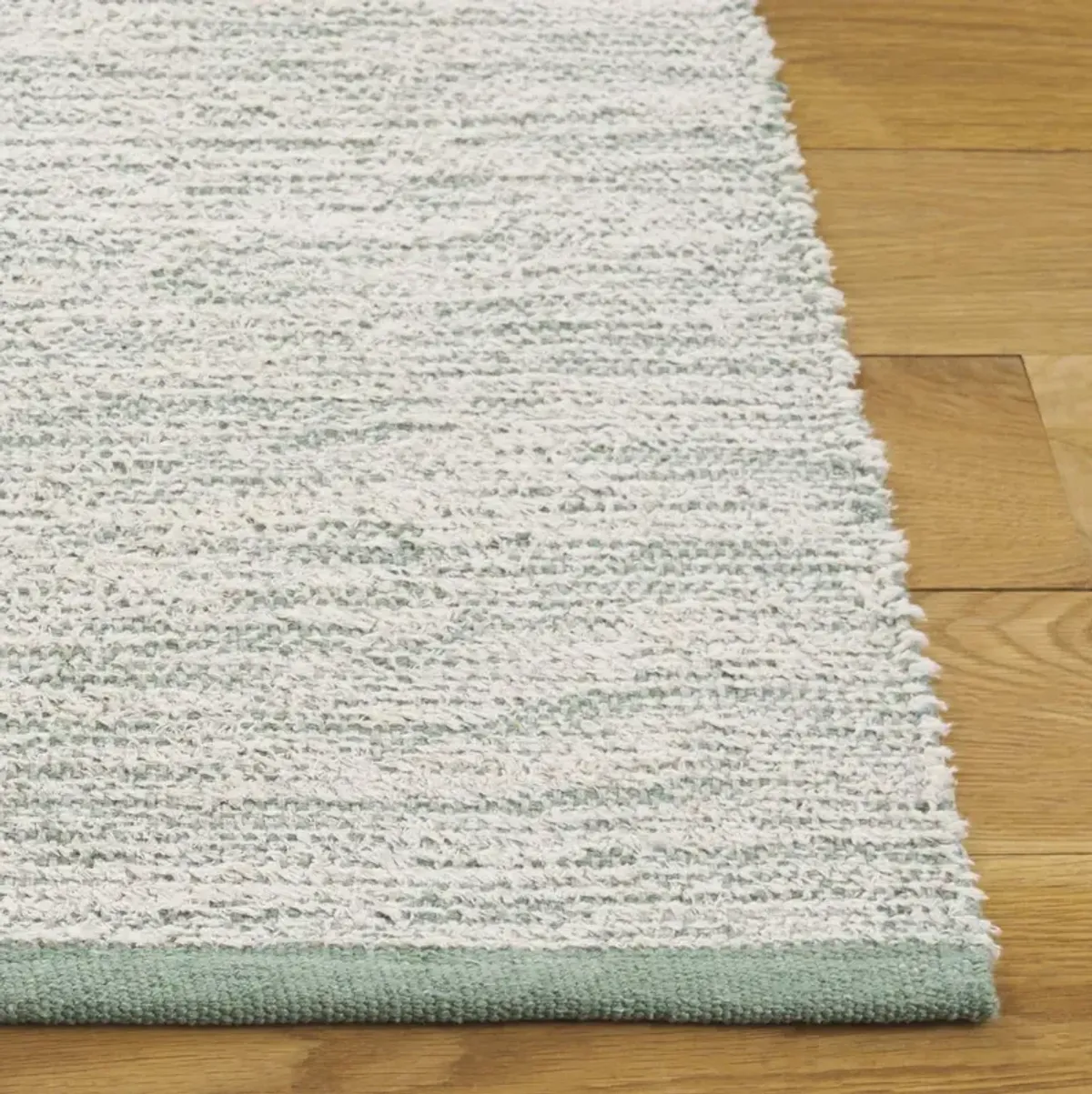 MONTAUK 320 IVORY  2'-3' x 8' Runner Rug