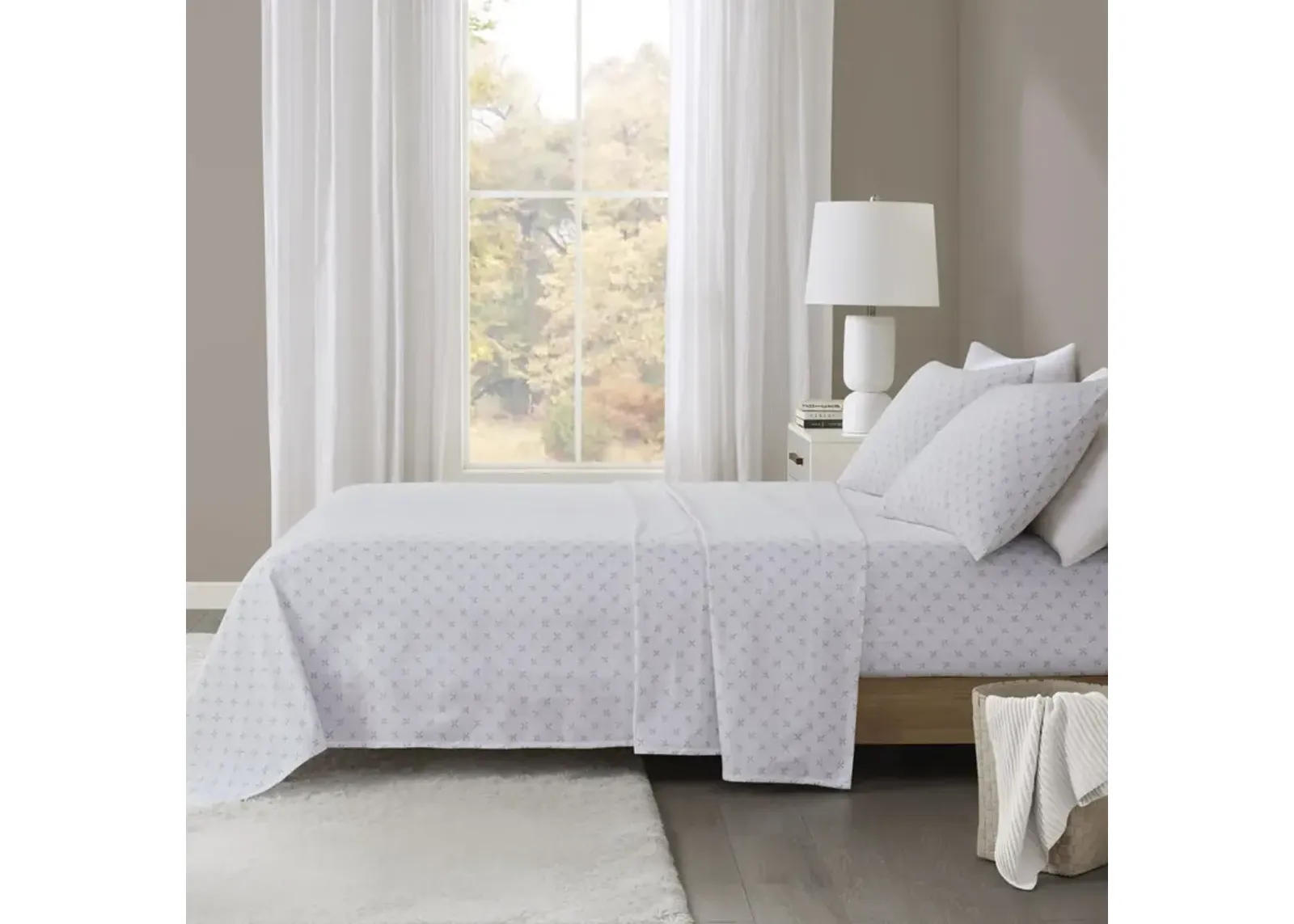 Beautyrest Oversized Flannel Grey Petals 4 Piece Sheet Set