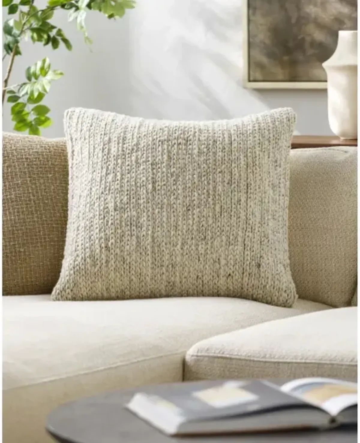 Derby DRB-001 18"L x 18"W Accent Pillow