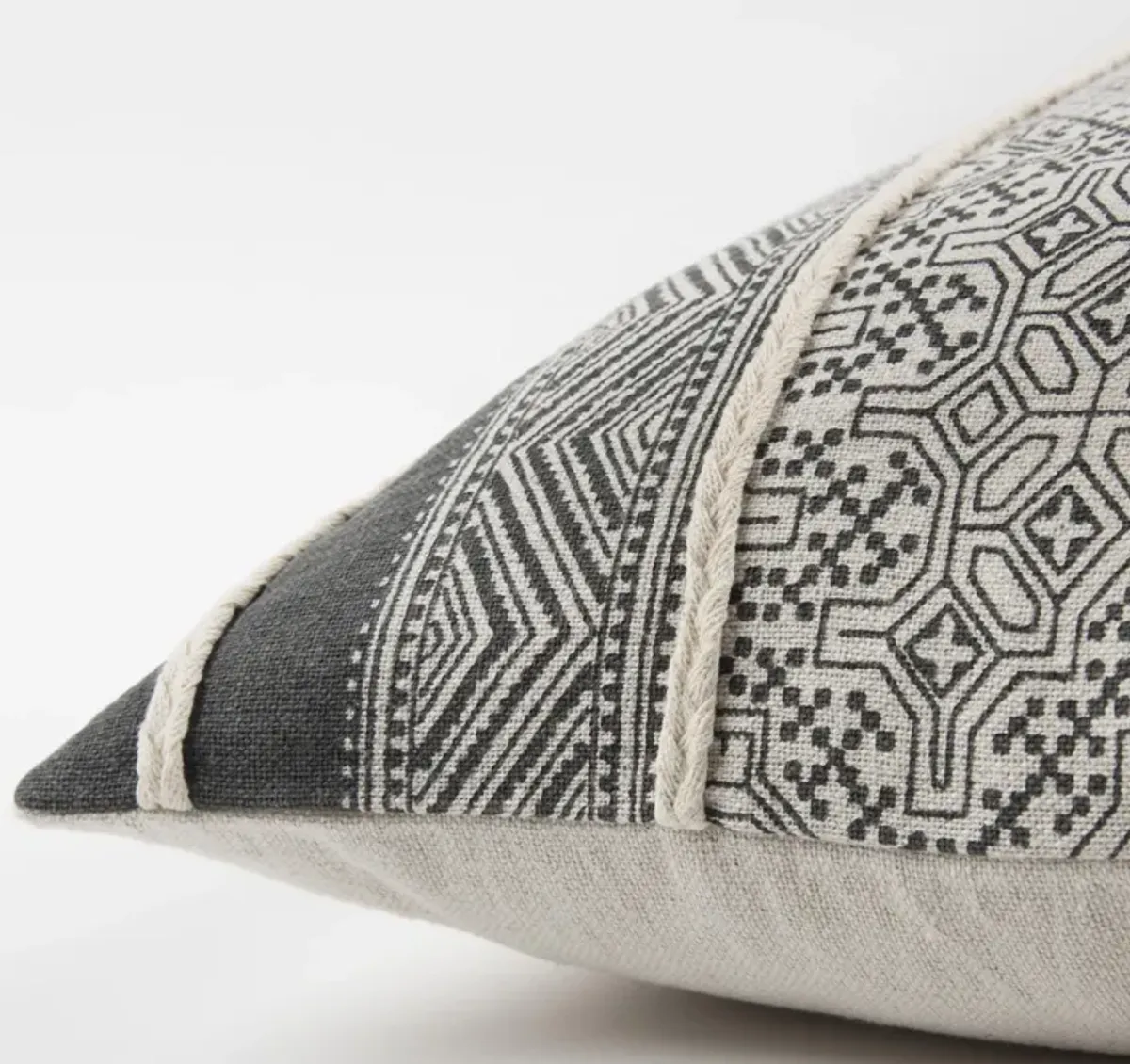 Iconic Tribal Patterning Black  Pillow