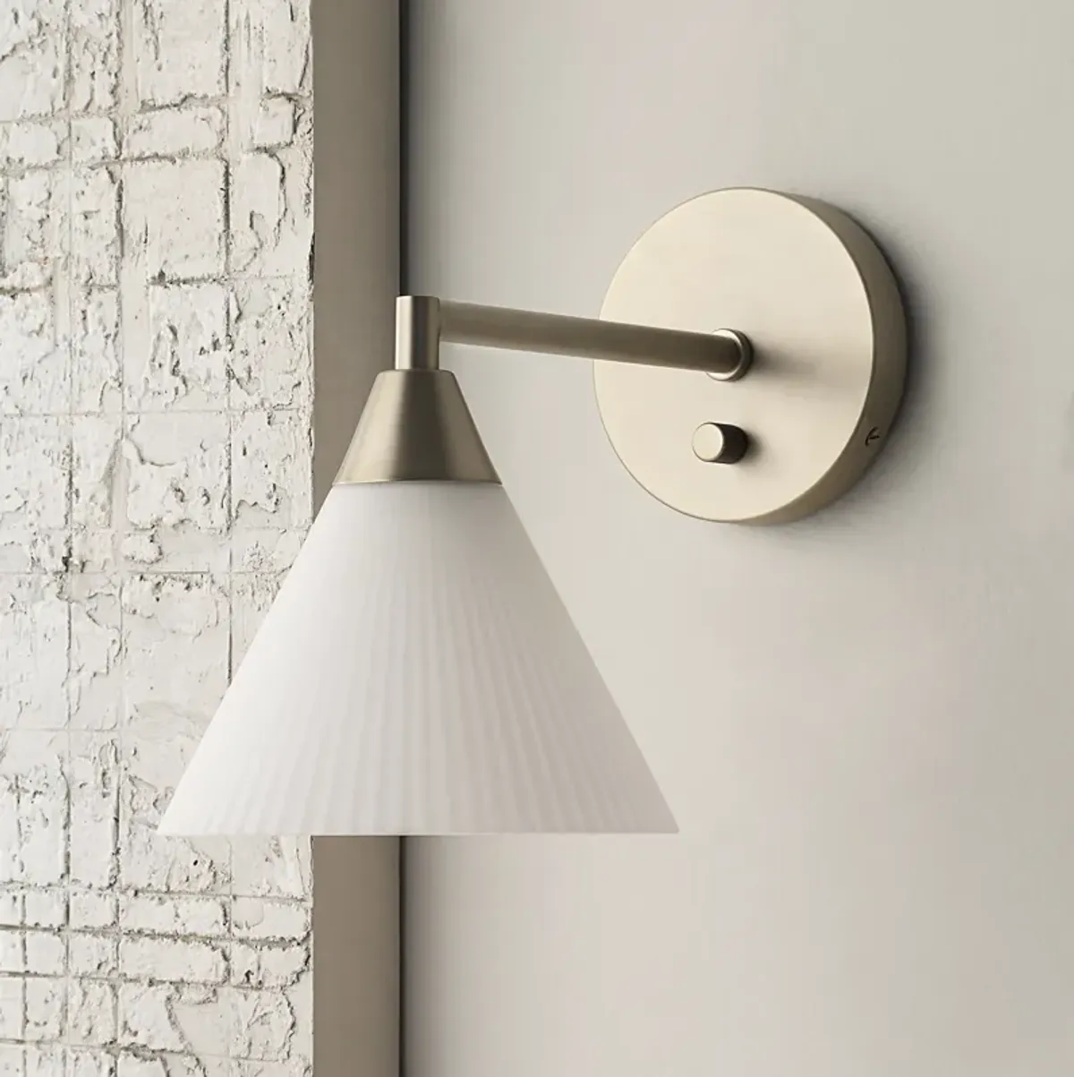 Bocca Wall Sconce