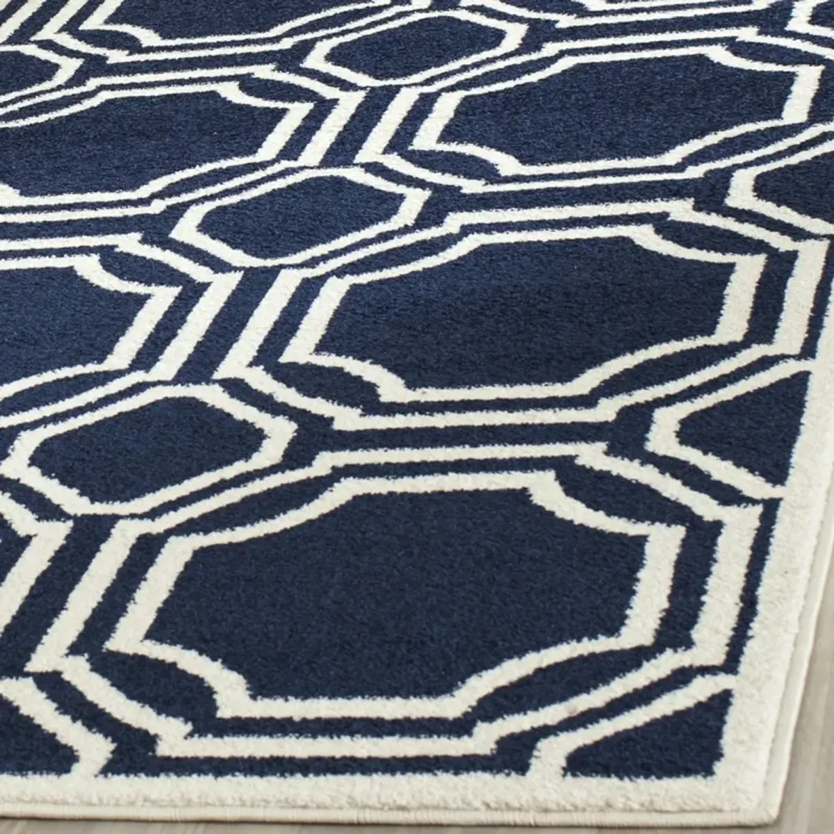 AMHERST 411 NAVY  2'-3' x 8' Runner Rug