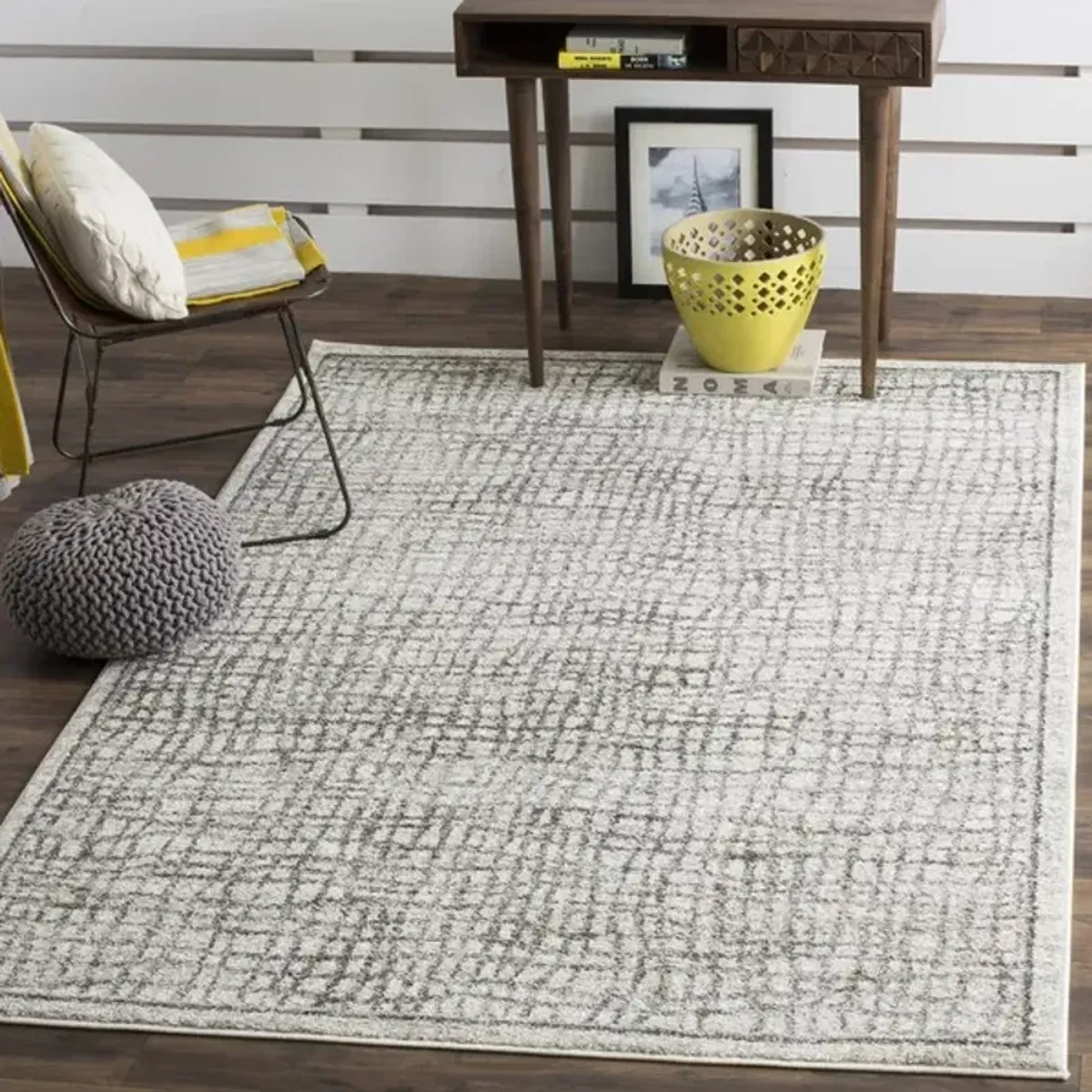 Adirondack Contemporary Silver / Ivory 2'-1" X 6' Powerloomed Rug