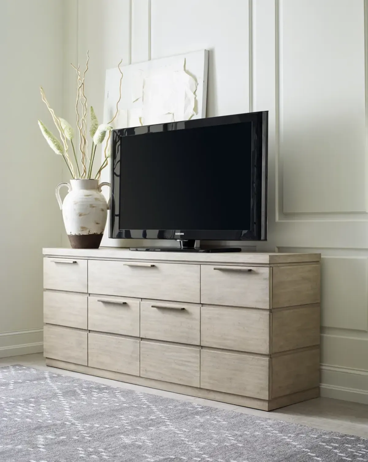 Milano Entertainment Console