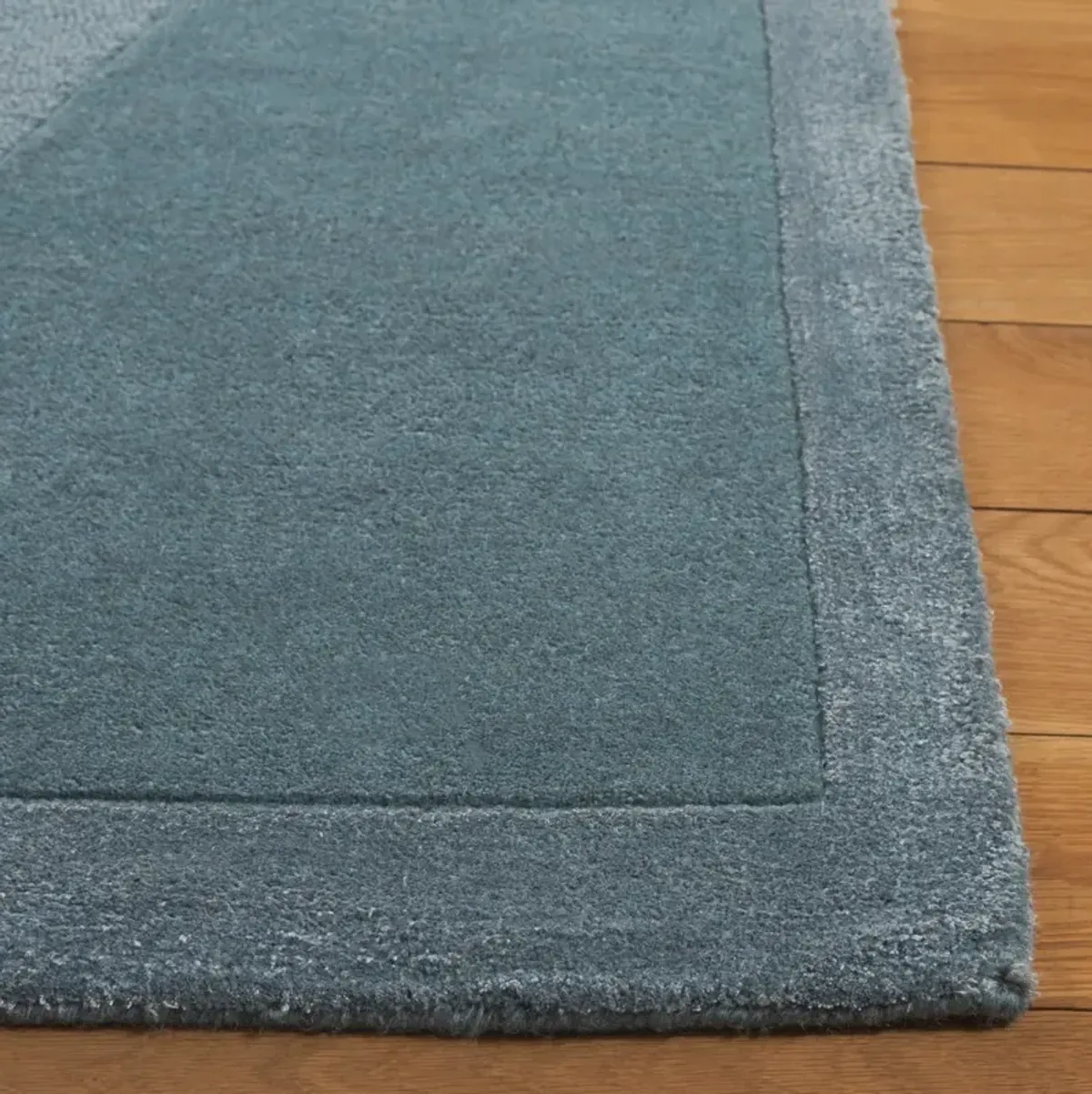 FIFTH AVENUE 252 BLUE 2'-3' x 8' Runner Rug