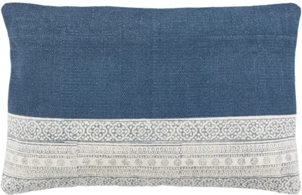 Lola 18"H x 18"W Pillow Kit