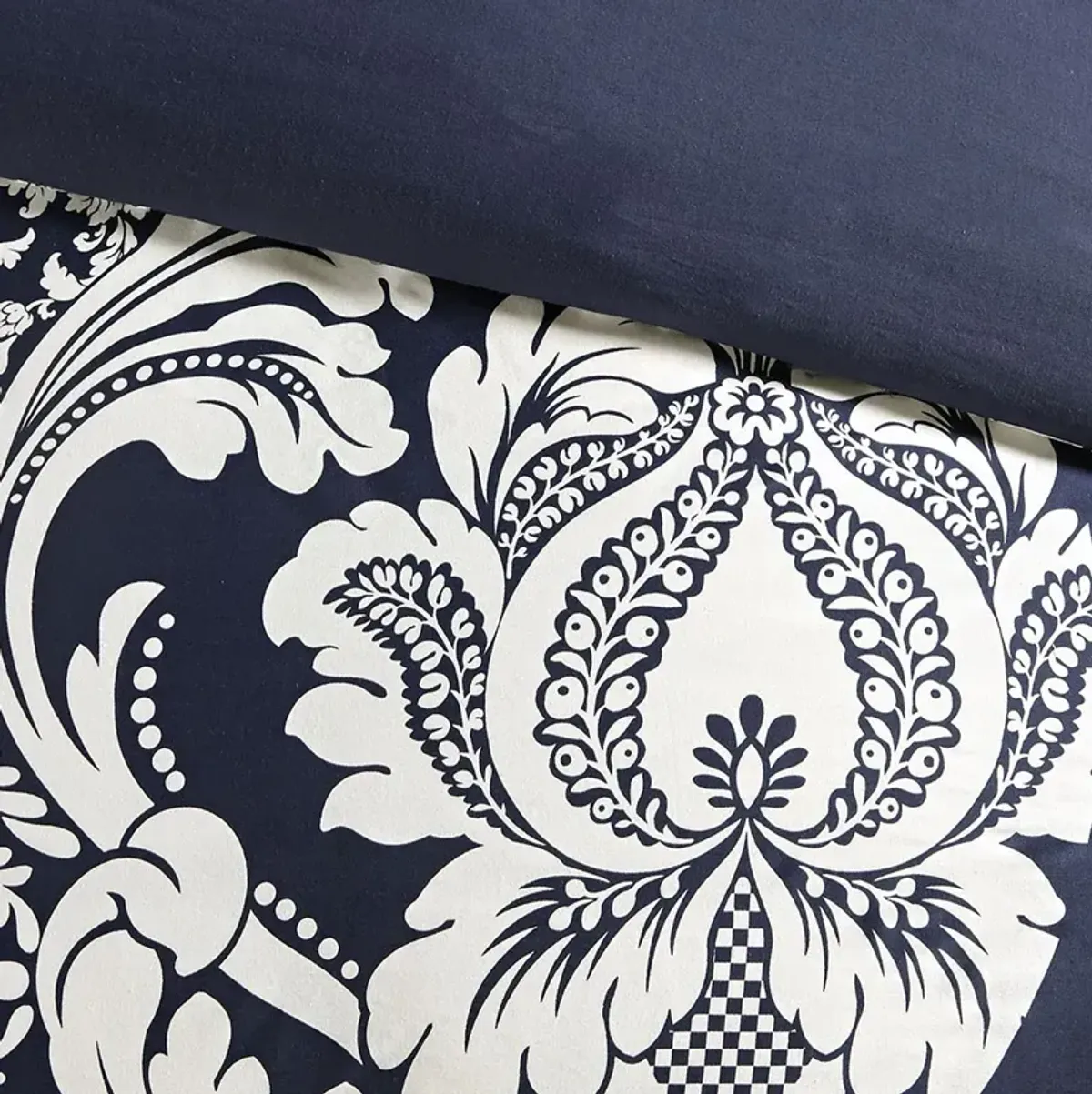 Madison Park Vienna Indigo 6 Piece Printed Duvet Cover Set