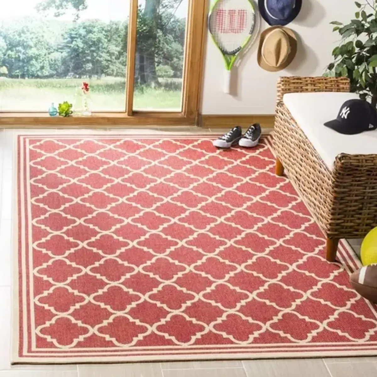 LINDEN 121 Collection LND121Q-4 Red / Creme 4' X 6'