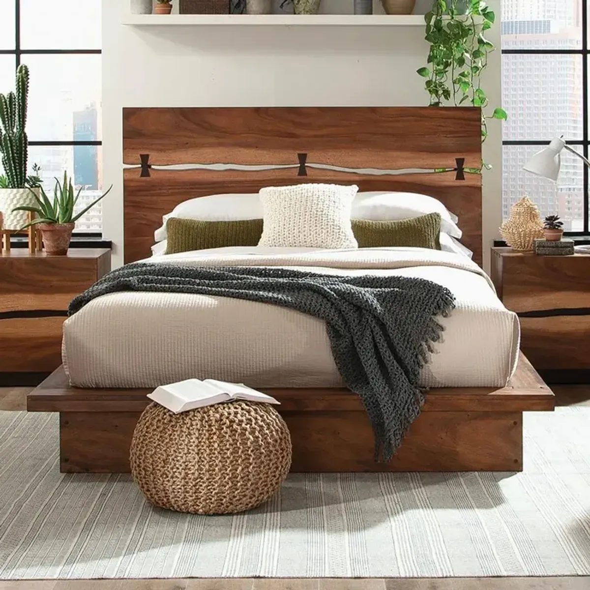 Winslow California King Bed Smokey Walnut and Coffee Bean