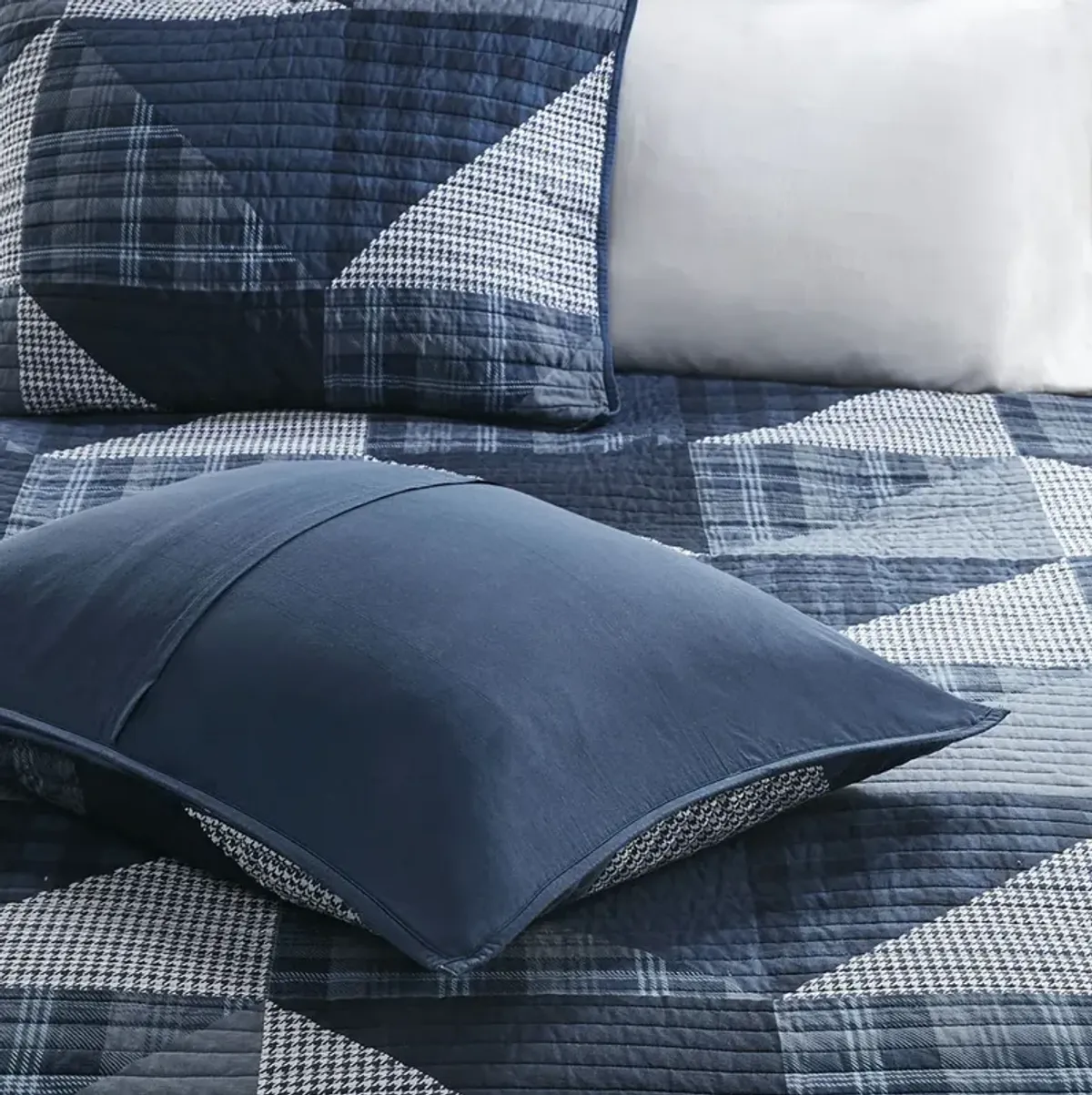 Woolrich Olsen Blue Olsen 3 Piece Oversized Cotton Quilt Set