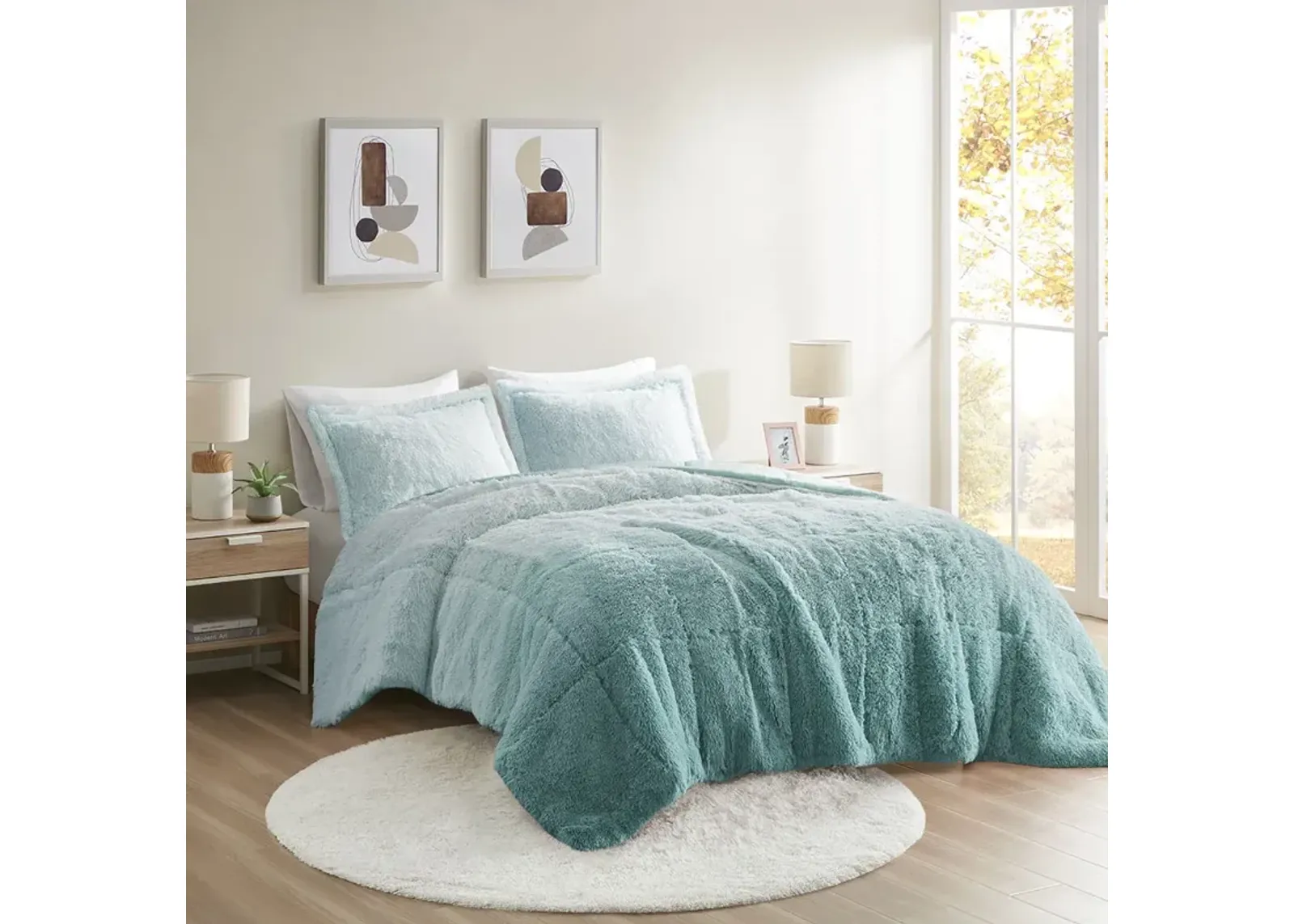 Intelligent Design Brielle Aqua Ombre Shaggy Long Fur Comforter Mini Set