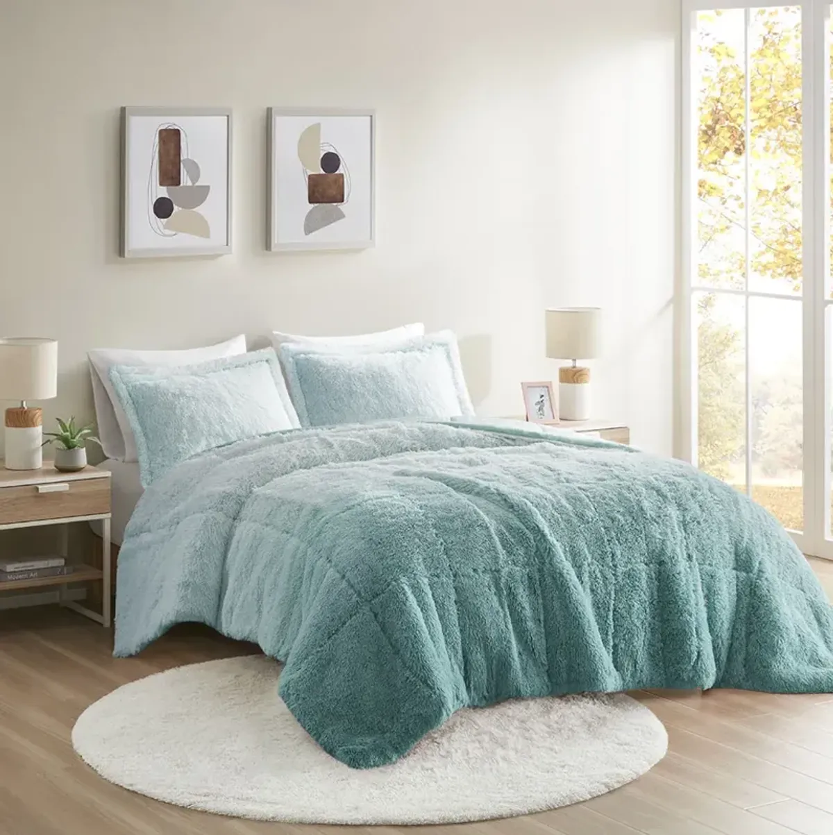 Intelligent Design Brielle Aqua Ombre Shaggy Long Fur Comforter Mini Set