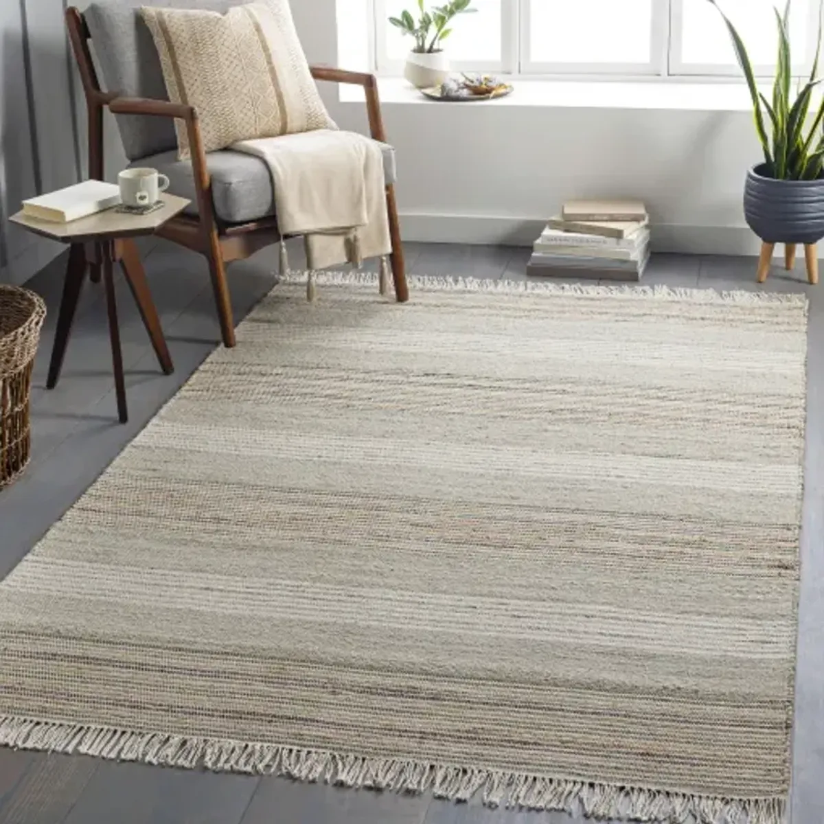 Trabzon TBO-2302 2'6" x 8' Rug