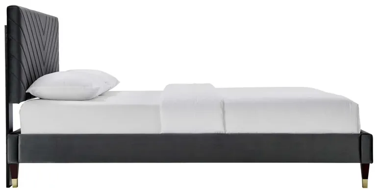 Roxanne Performance Velvet Queen Platform Bed