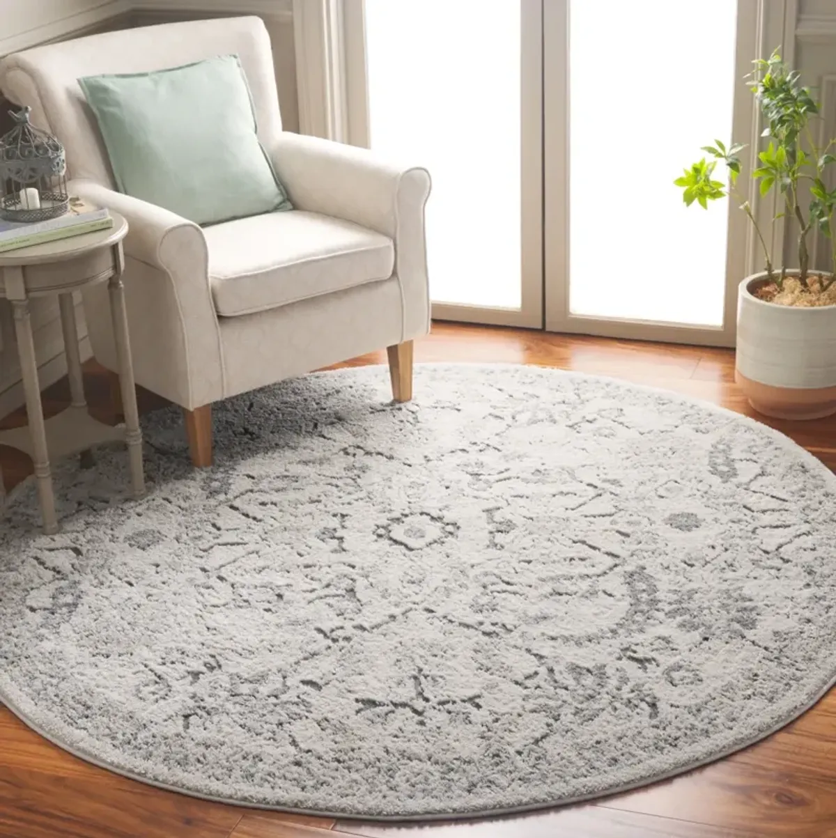 LUNA 109 IVORY  6'-7' x 6'-7' Round Round Rug