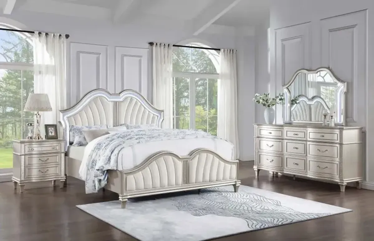 Evangeline 4-piece Upholstered Platform Queen Bedroom Set Ivory and Silver Oak