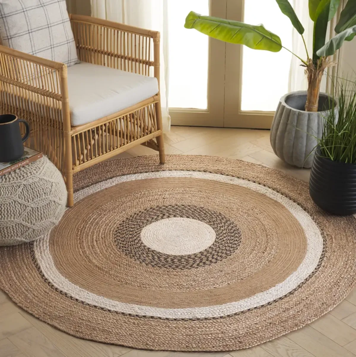 NATURAL FIBER Hand Woven 4' x 4' Round area rug